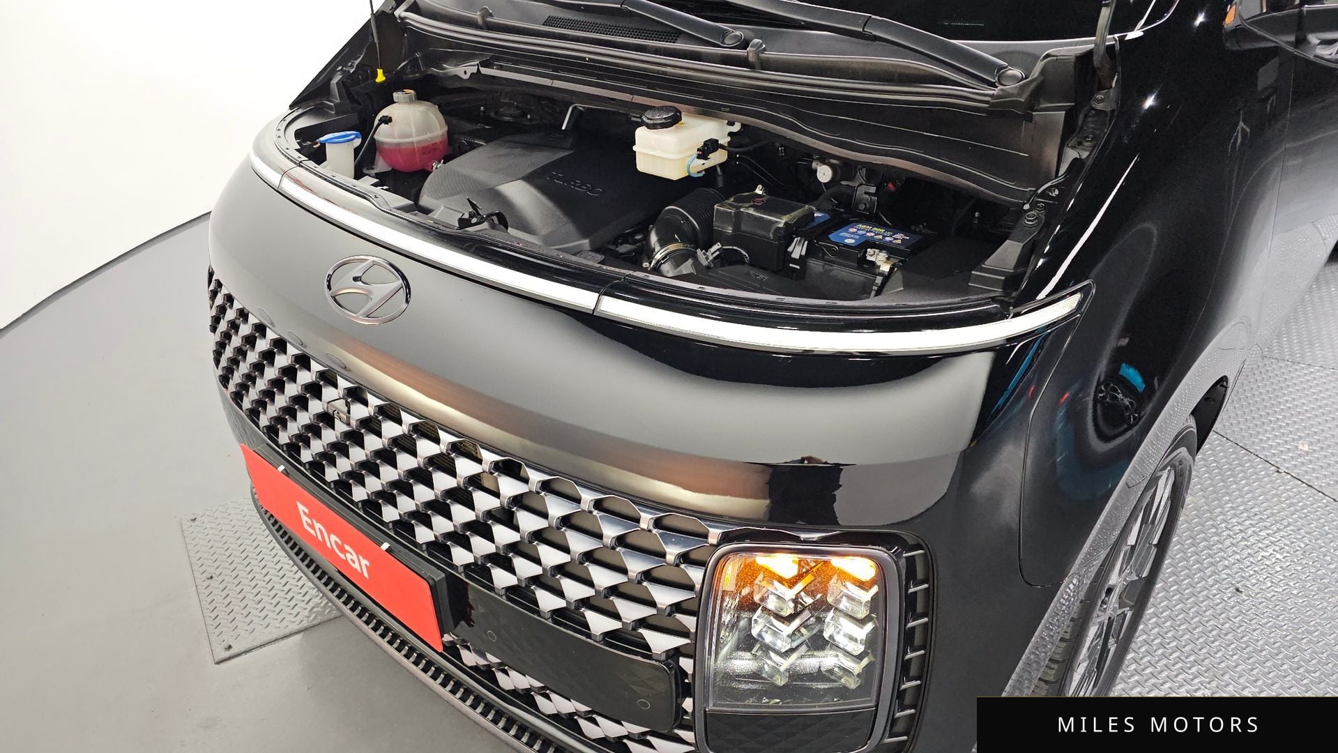 Hyundai Staria 2022 — миниатюра 6