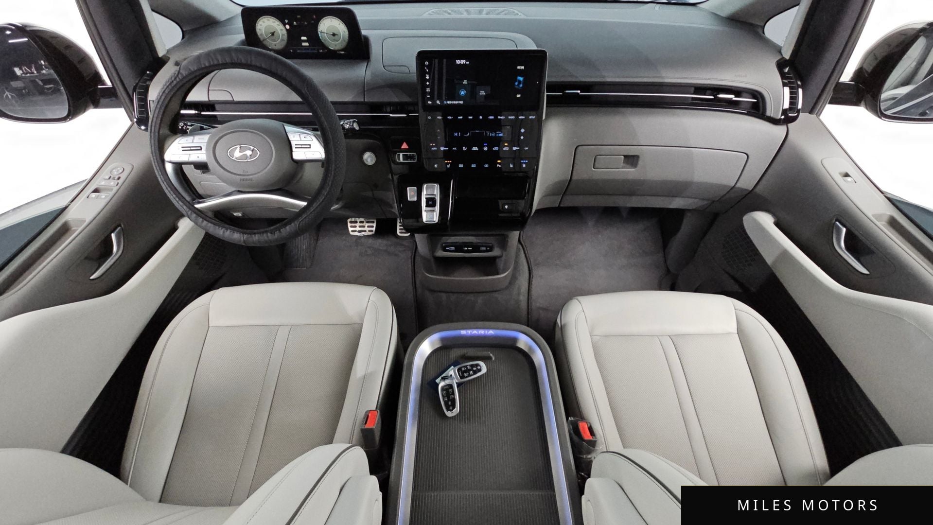 Hyundai Staria 2022 — миниатюра 7