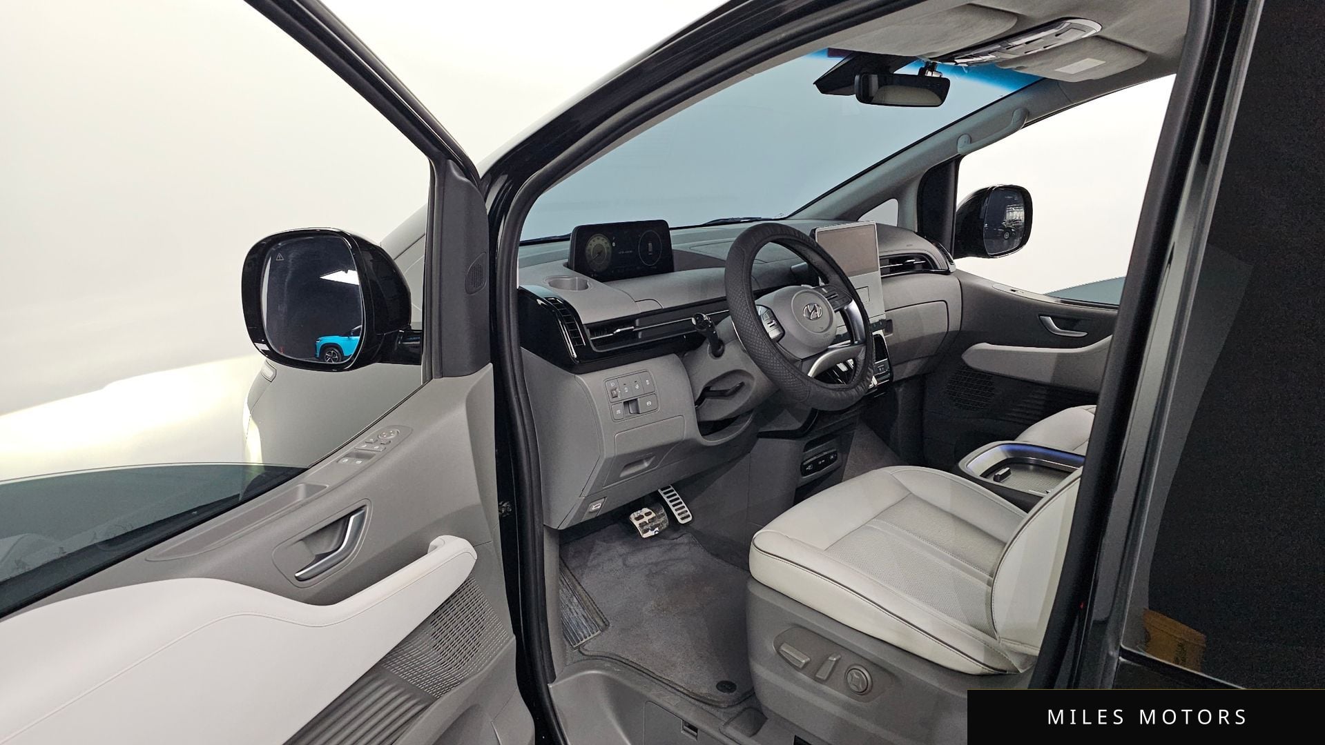 Hyundai Staria 2022 — миниатюра 10