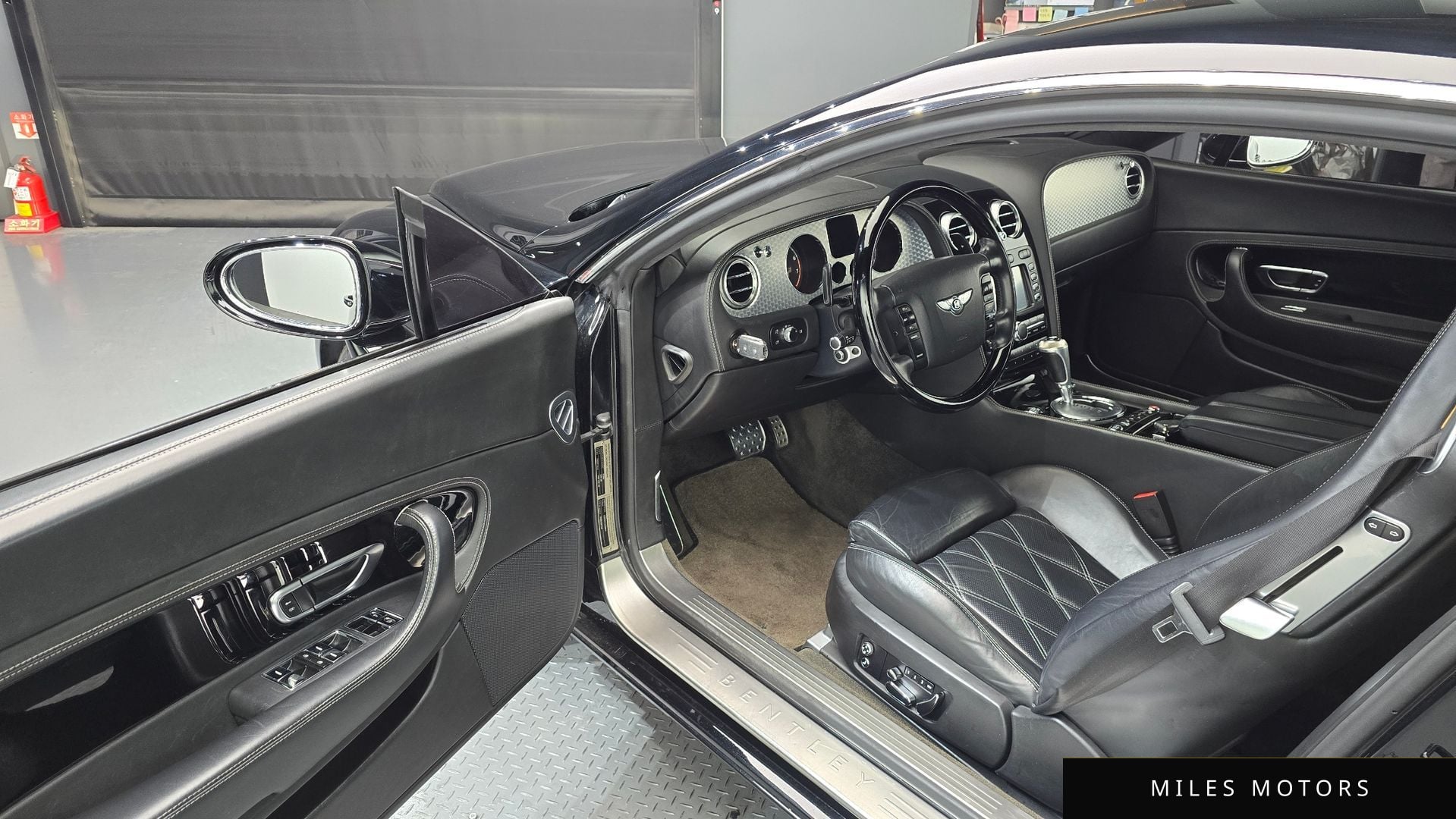 Bentley 컨티넨탈 GT 2006 — миниатюра 10