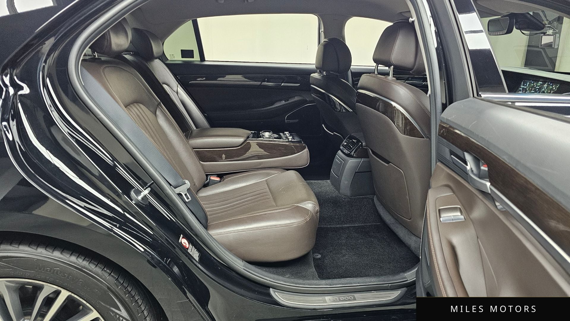 Genesis EQ900 2016 — миниатюра 12