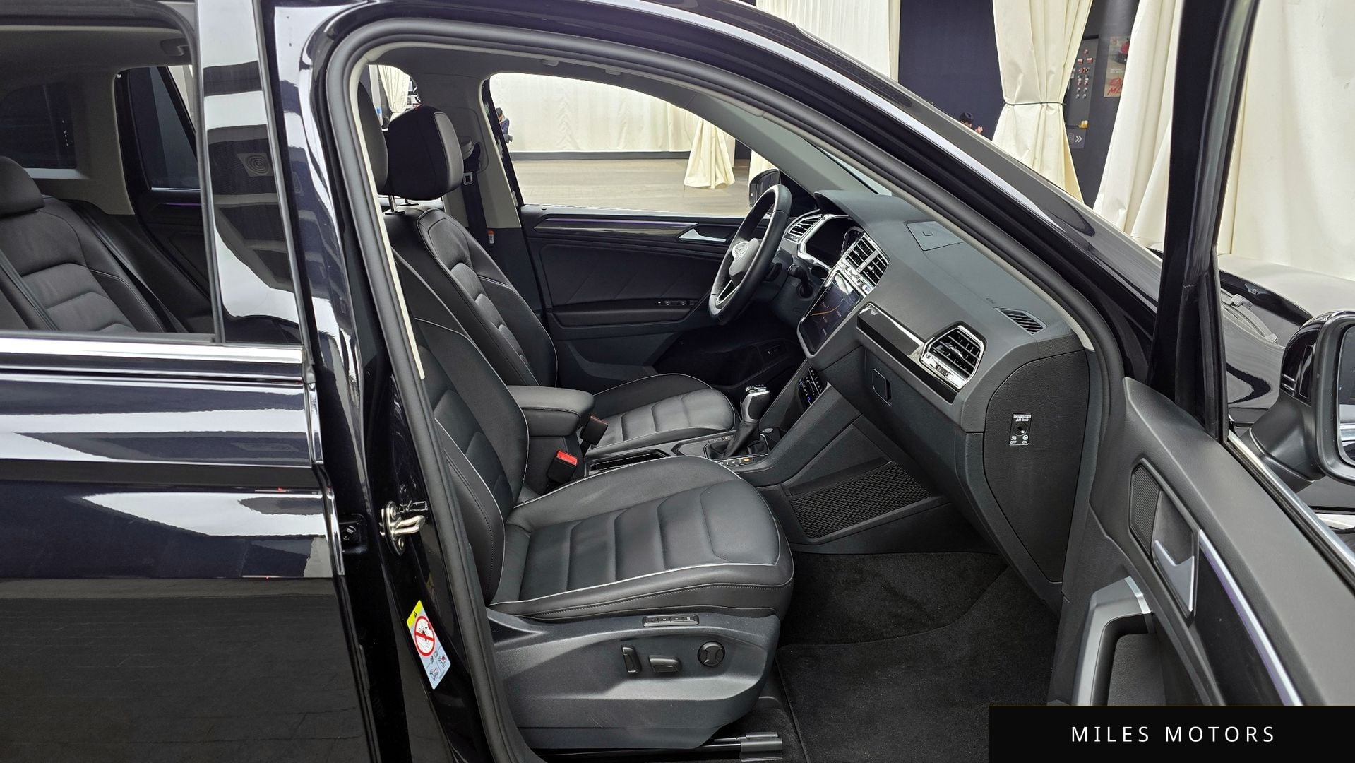 Volkswagen Tiguan 2023 — миниатюра 11