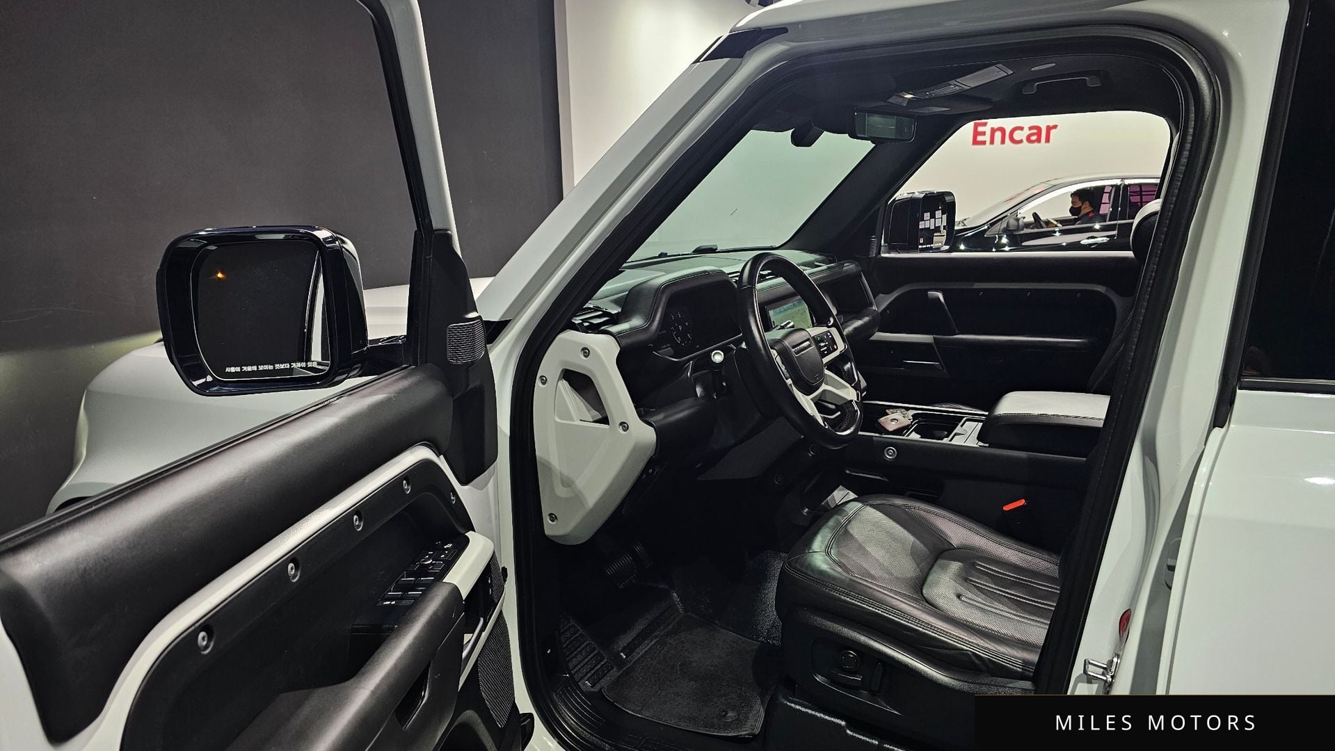 Land Rover Defender 2022 — миниатюра 11