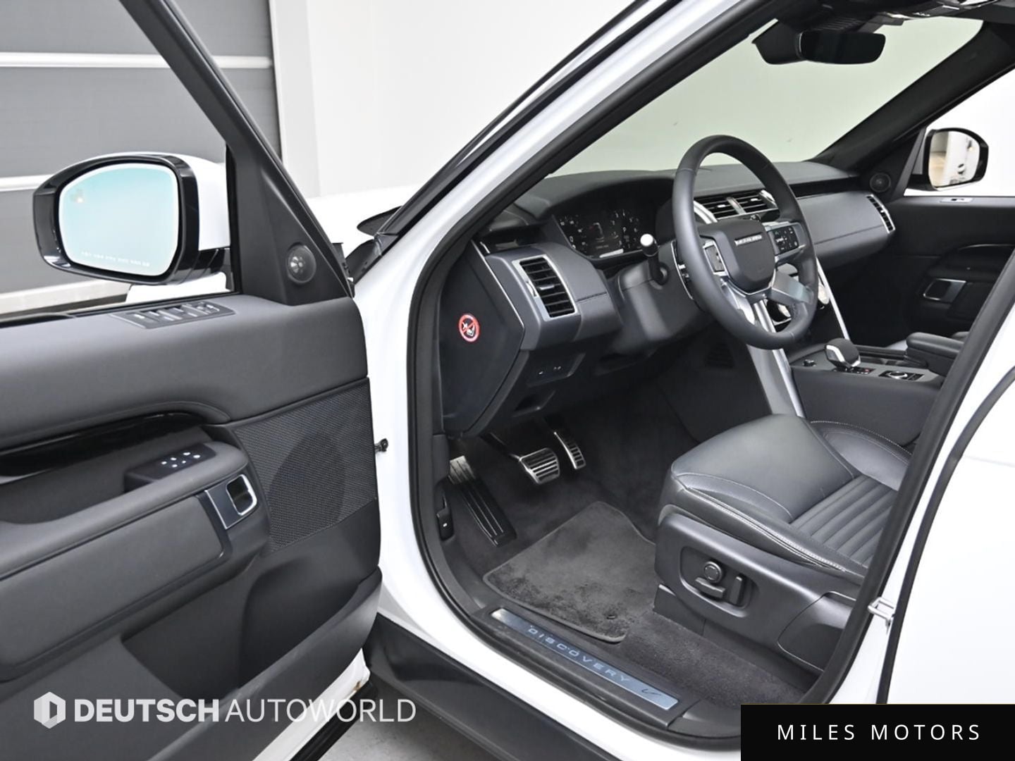 Land Rover Discovery 2025 — миниатюра 11