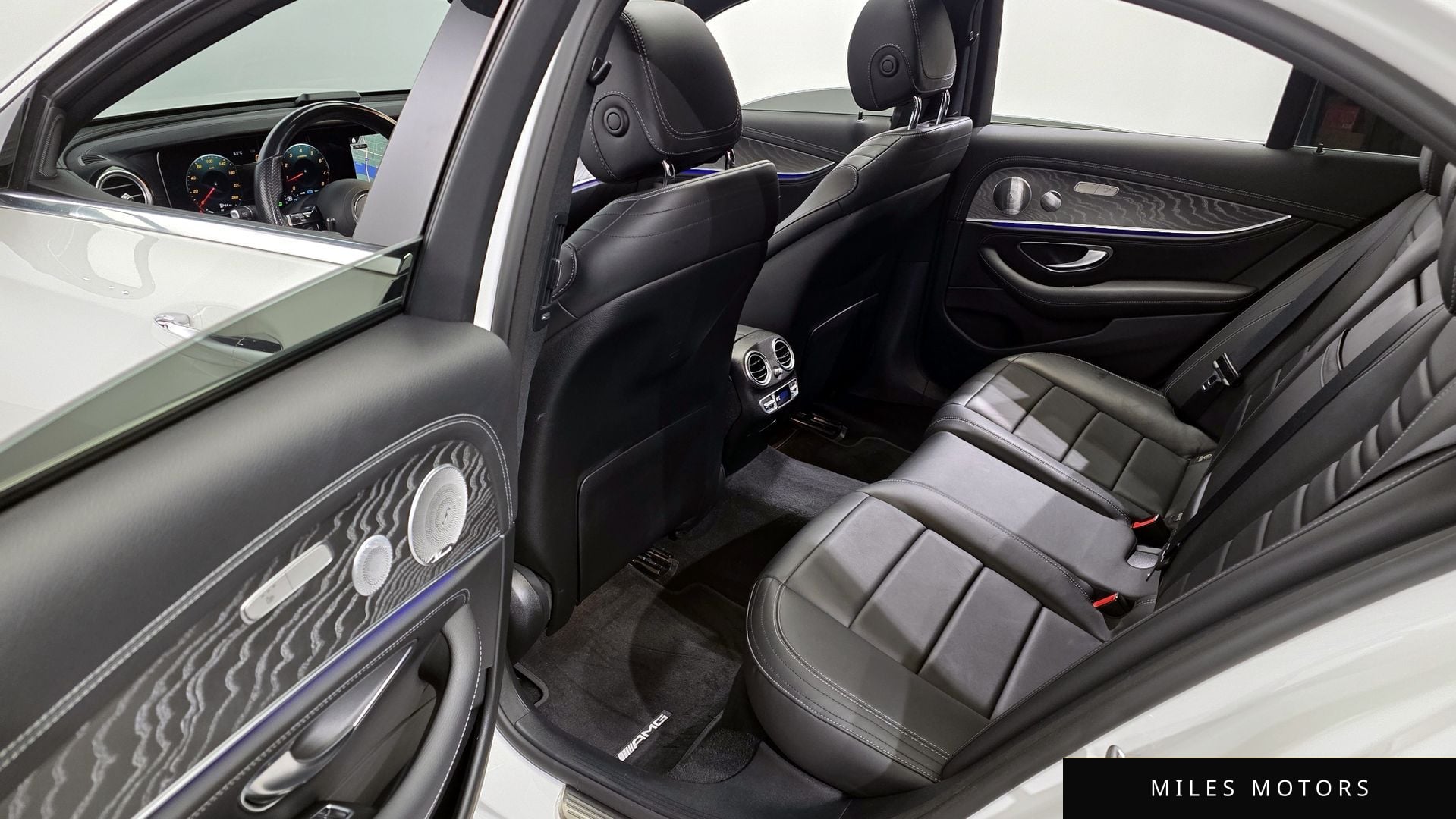 Mercedes-Benz E-Class W213 2021 — миниатюра 11