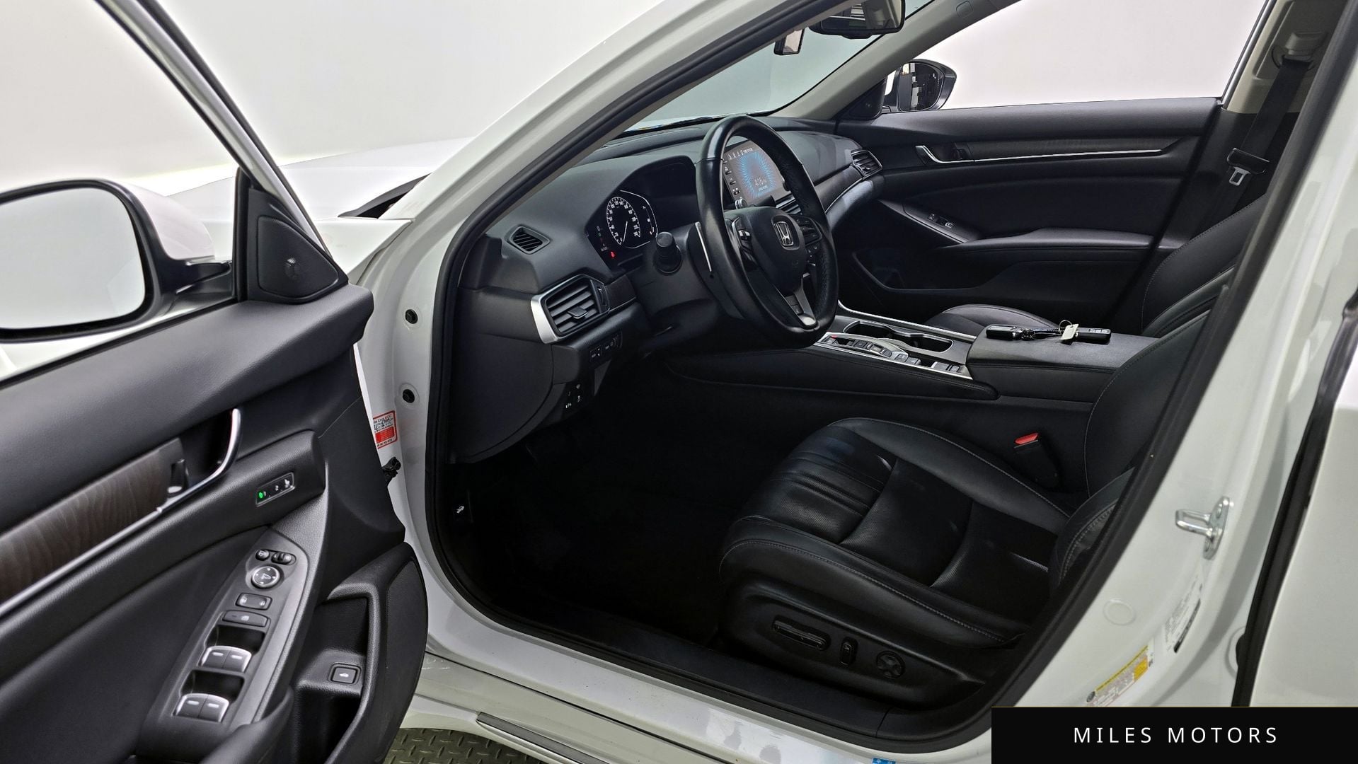 Honda Accord 2022 — миниатюра 10