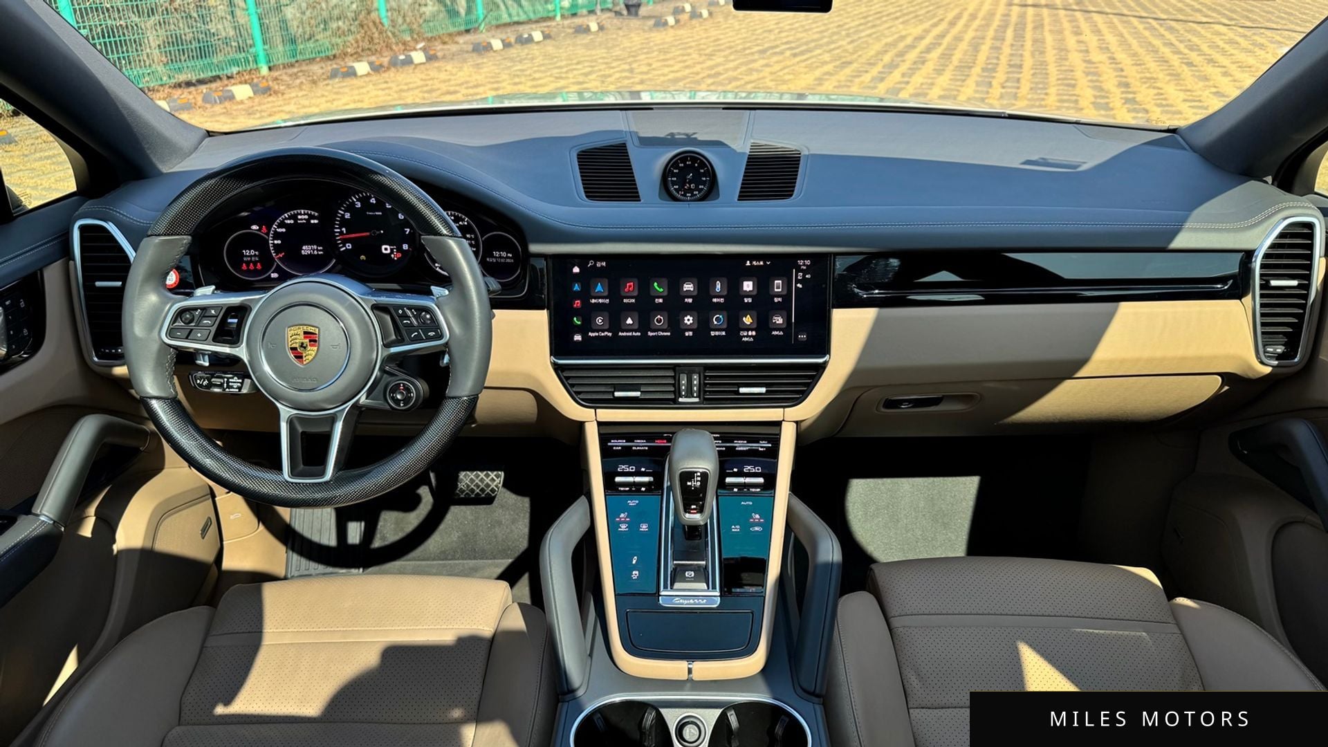 Porsche Cayenne 2022 — миниатюра 11