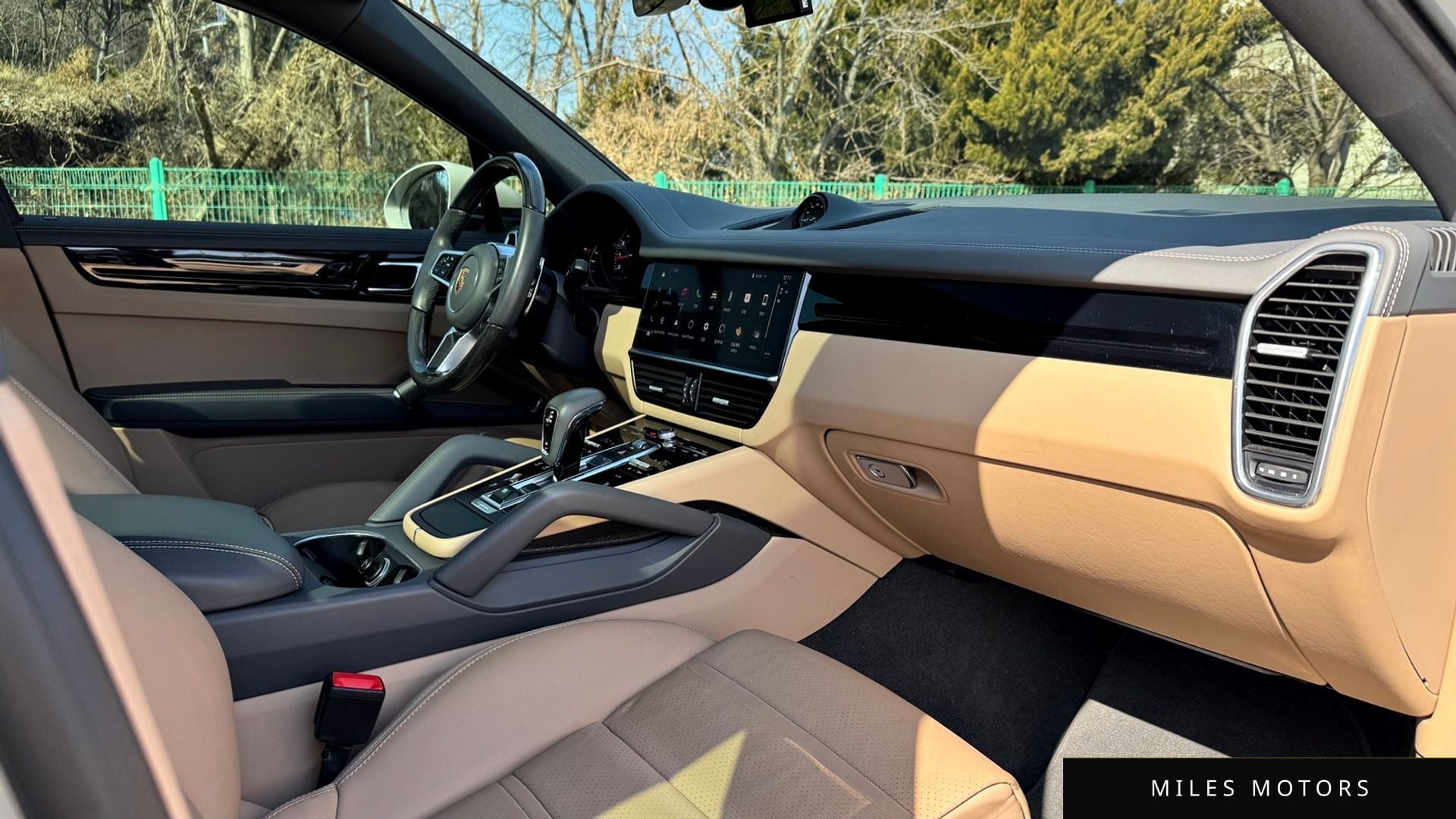 Porsche Cayenne 2022 — миниатюра 12