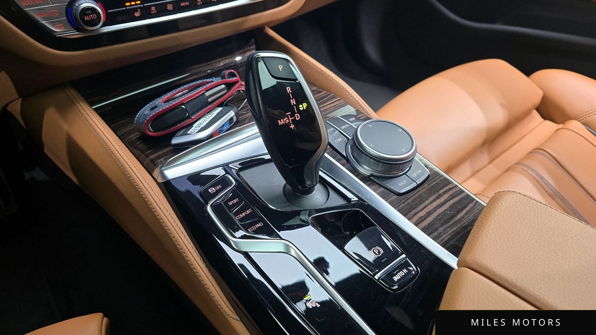 BMW 5 Series (G30) 2022 — миниатюра 9