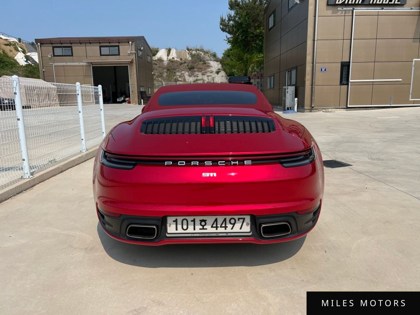 Porsche 911 (992) 2020 — миниатюра 10