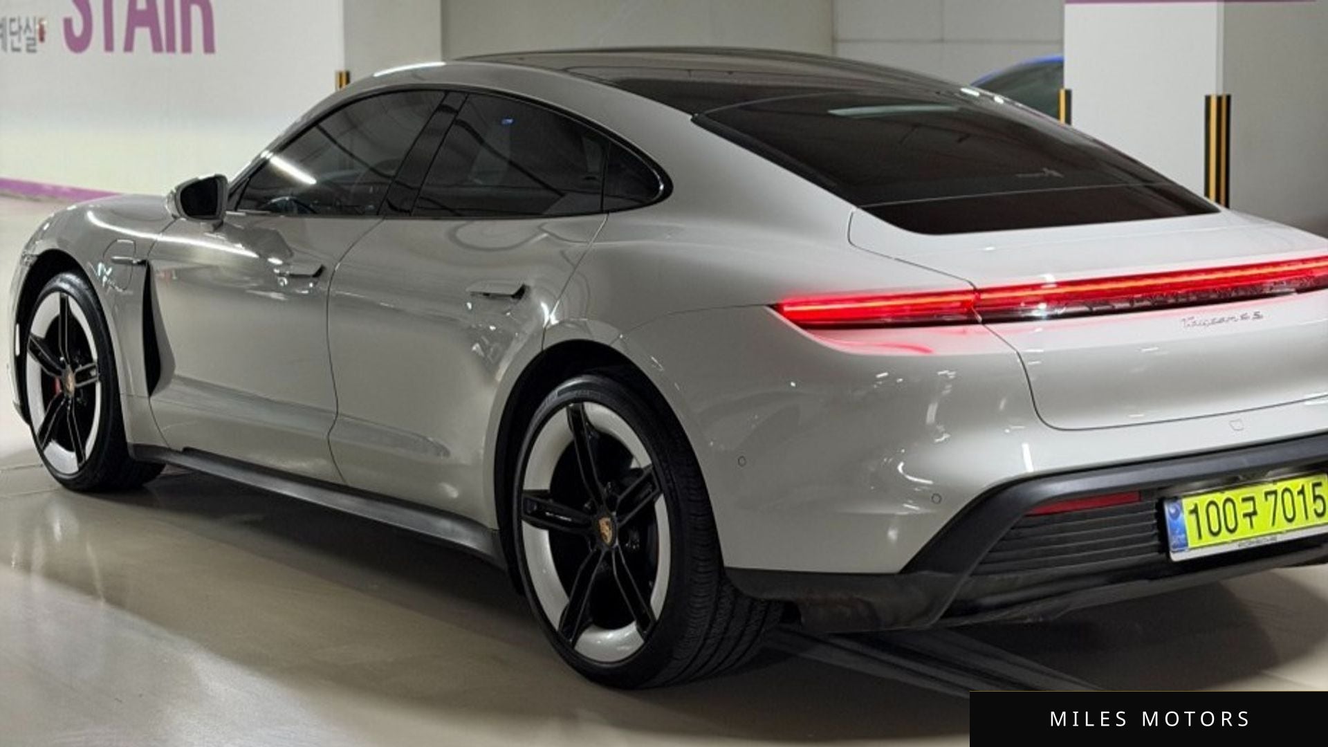 Porsche Taycan 2025 — миниатюра 5