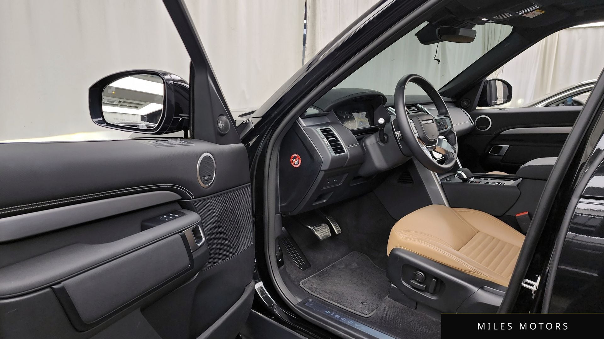 Land Rover Discovery 2024 — миниатюра 10
