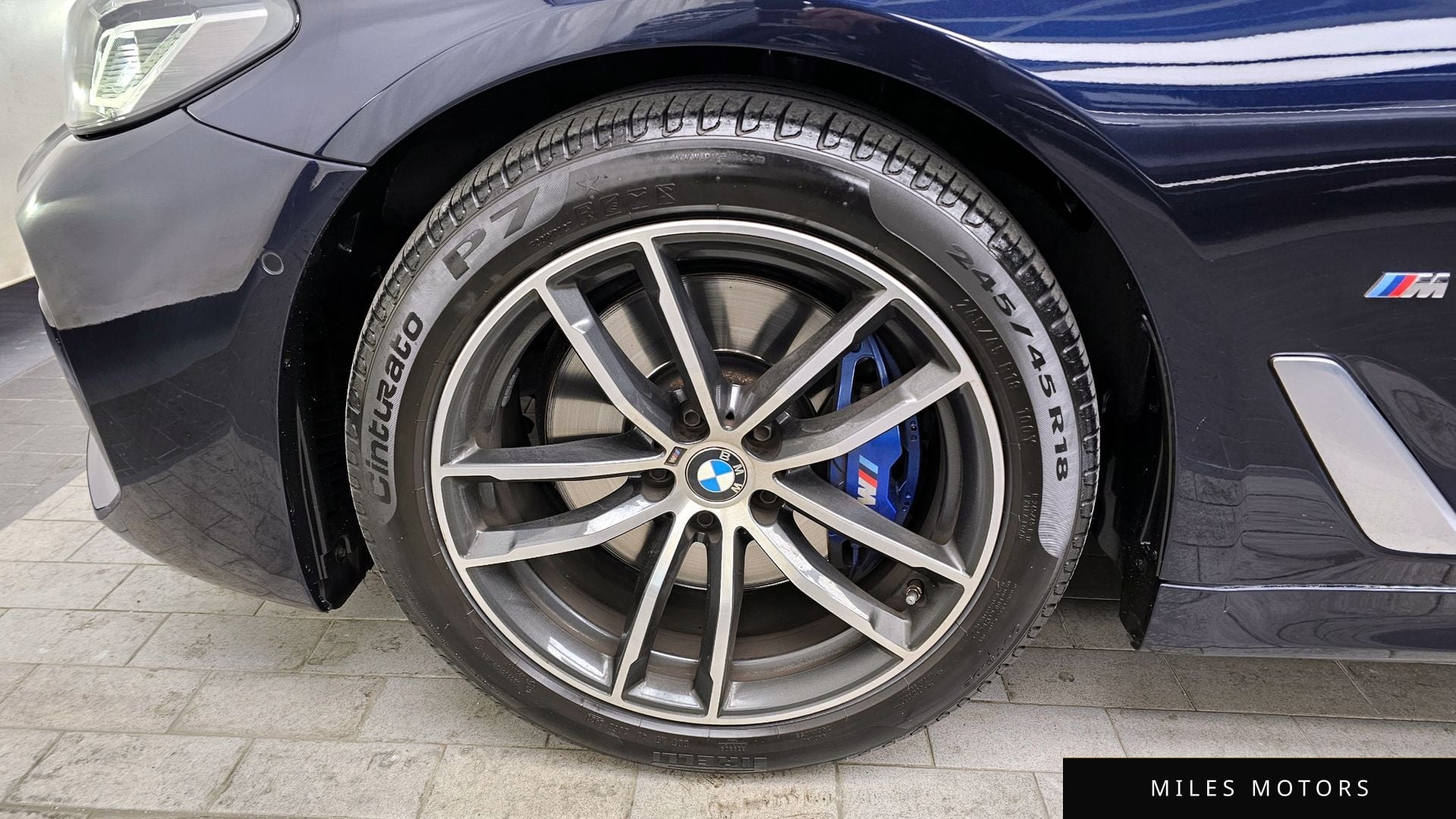 BMW 5 Series (G30) 2022 — миниатюра 5