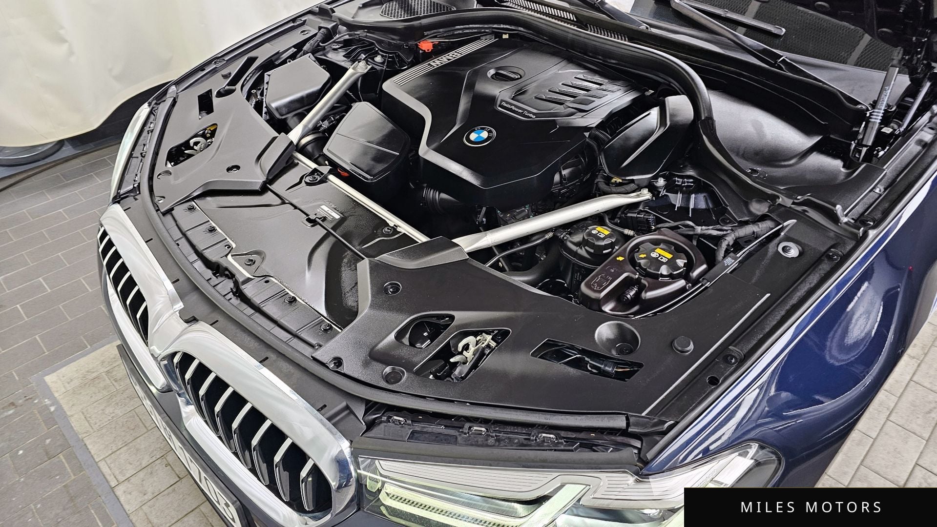 BMW 5 Series (G30) 2022 — миниатюра 6