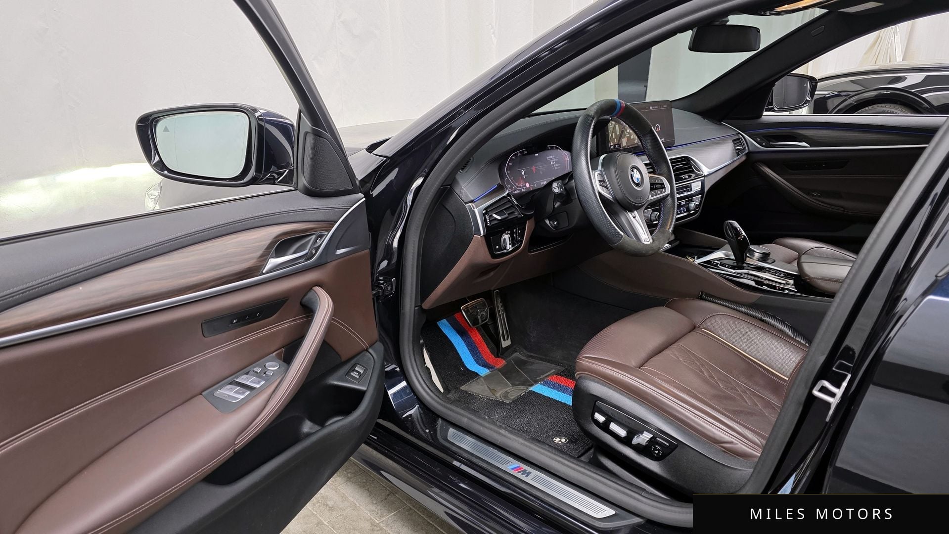BMW 5 Series (G30) 2021 — миниатюра 10