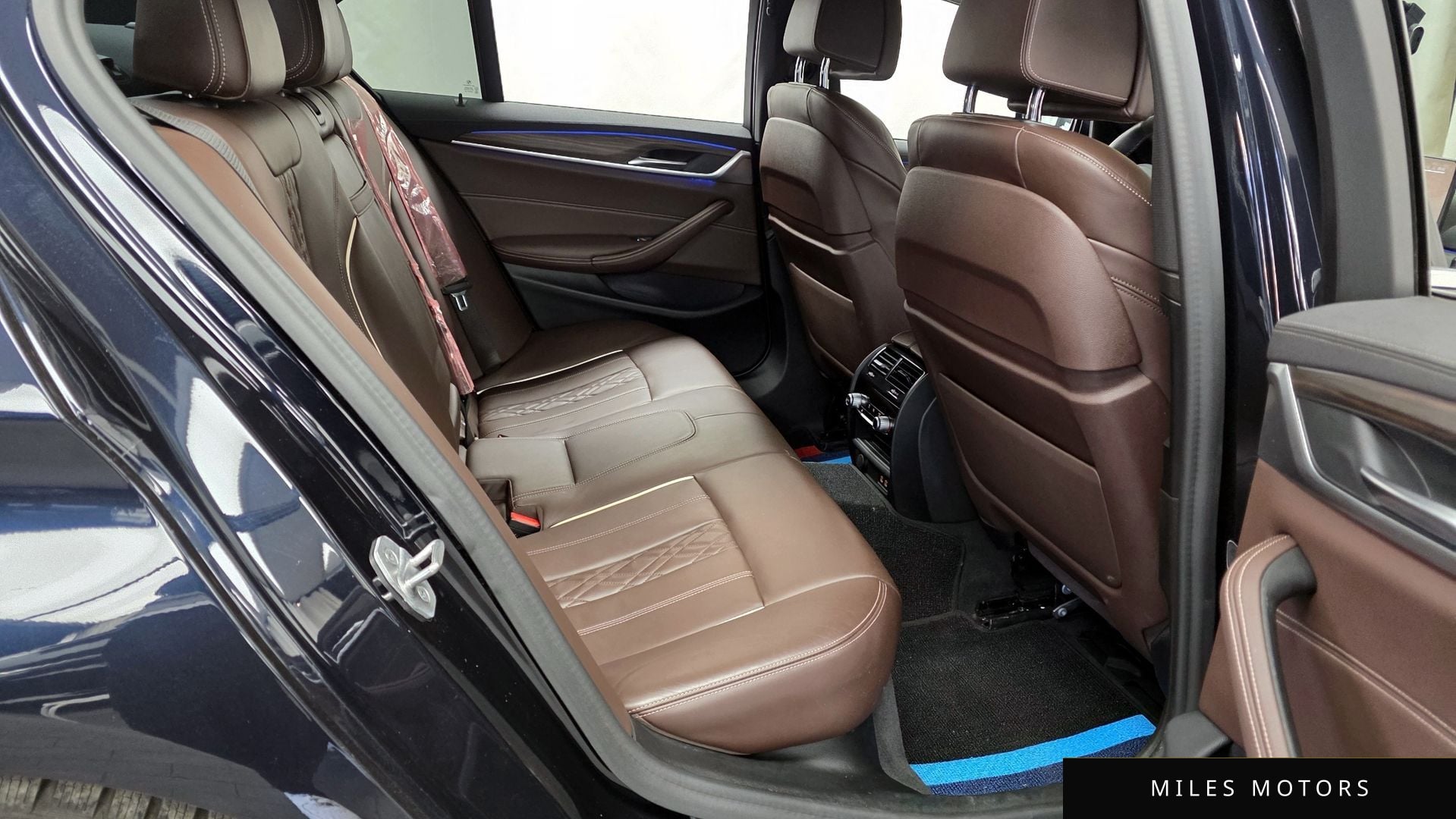 BMW 5 Series (G30) 2021 — миниатюра 12