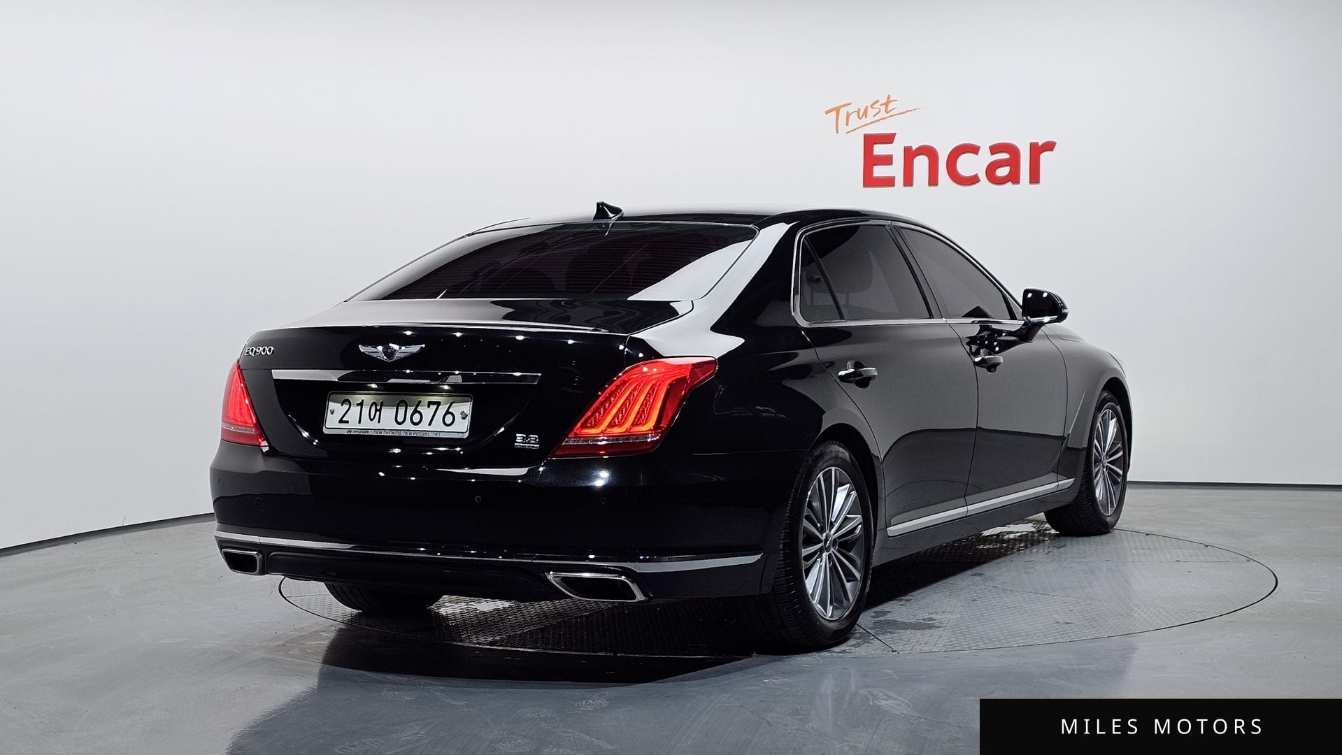 Genesis EQ900 2016 — миниатюра 2