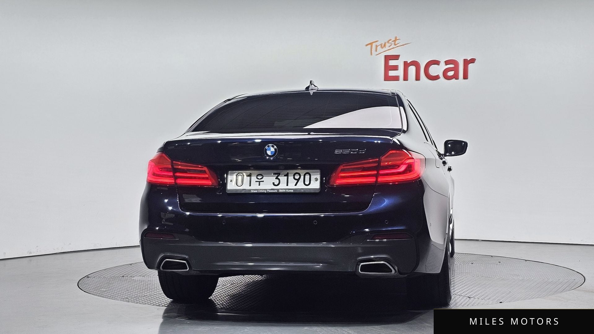 BMW 5 Series (G30) 2018 — миниатюра 4