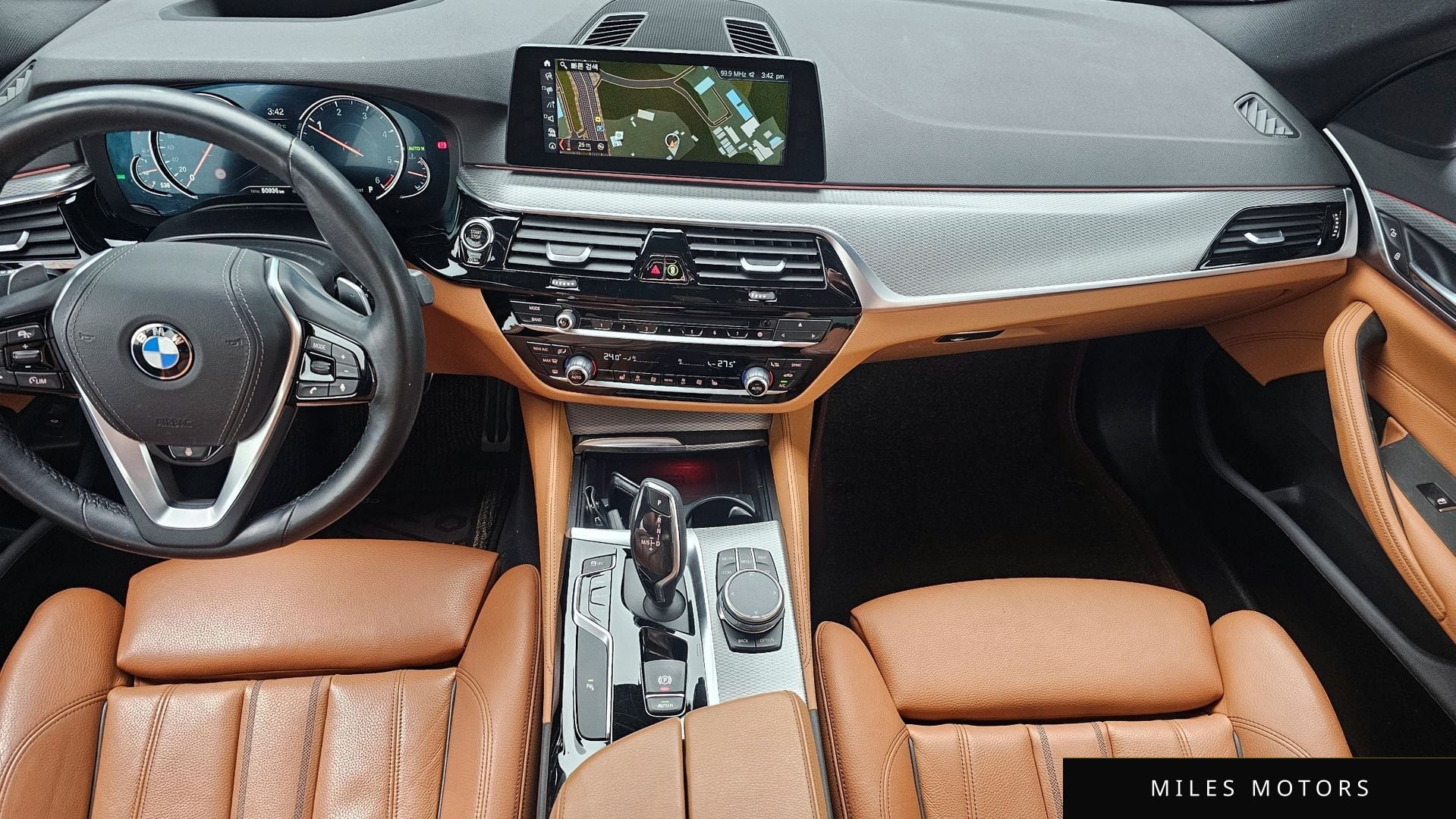 BMW 5 Series (G30) 2018 — миниатюра 7