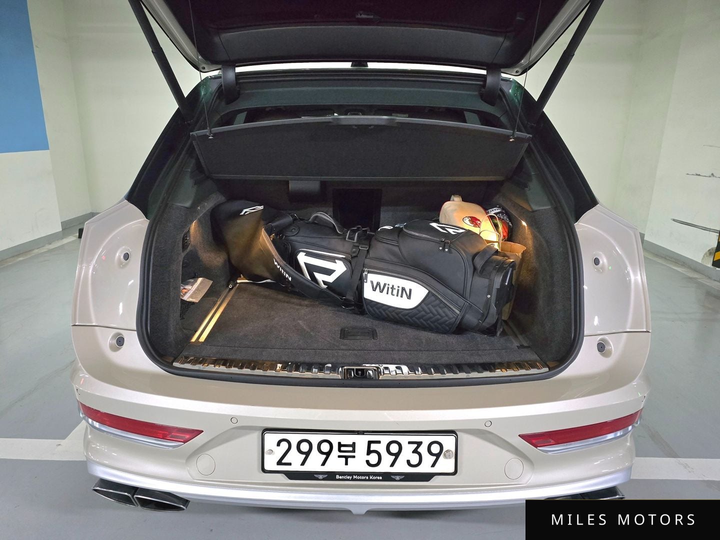 Bentley Bentayga 2024 — миниатюра 6