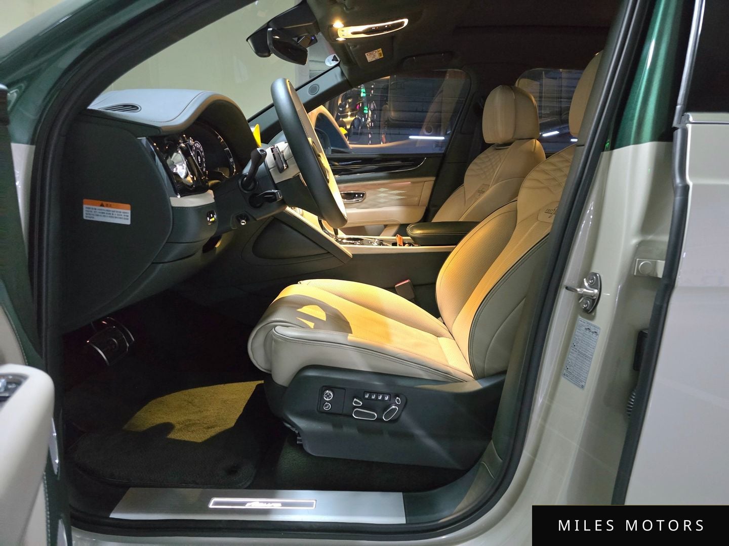 Bentley Bentayga 2024 — миниатюра 8