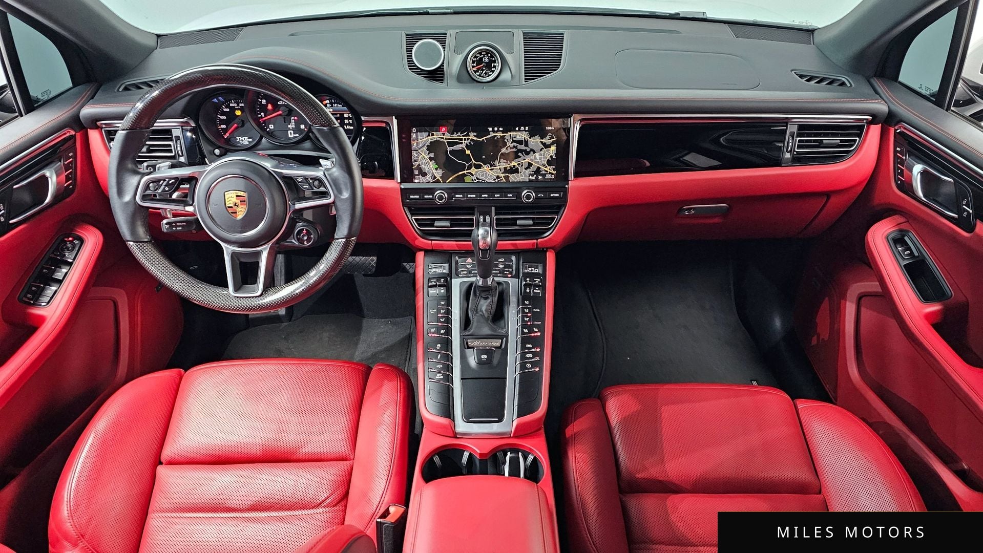 Porsche Macan 2021 — миниатюра 7