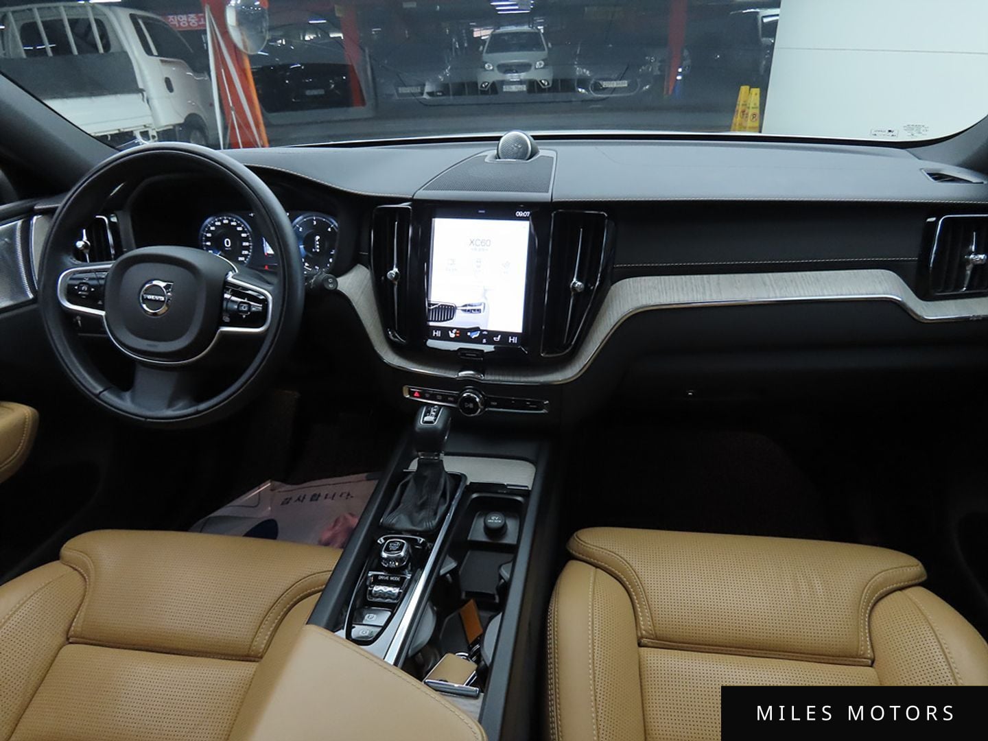 Volvo XC60 2019 — миниатюра 5