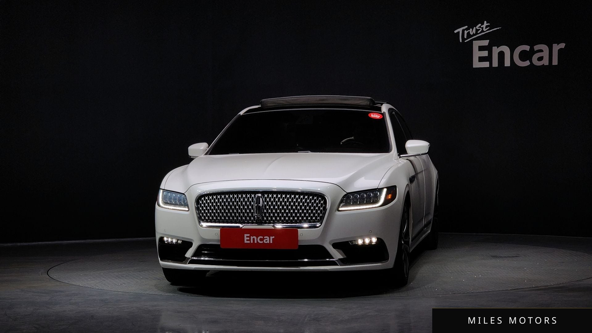 Lincoln Continental 2019 — миниатюра 3