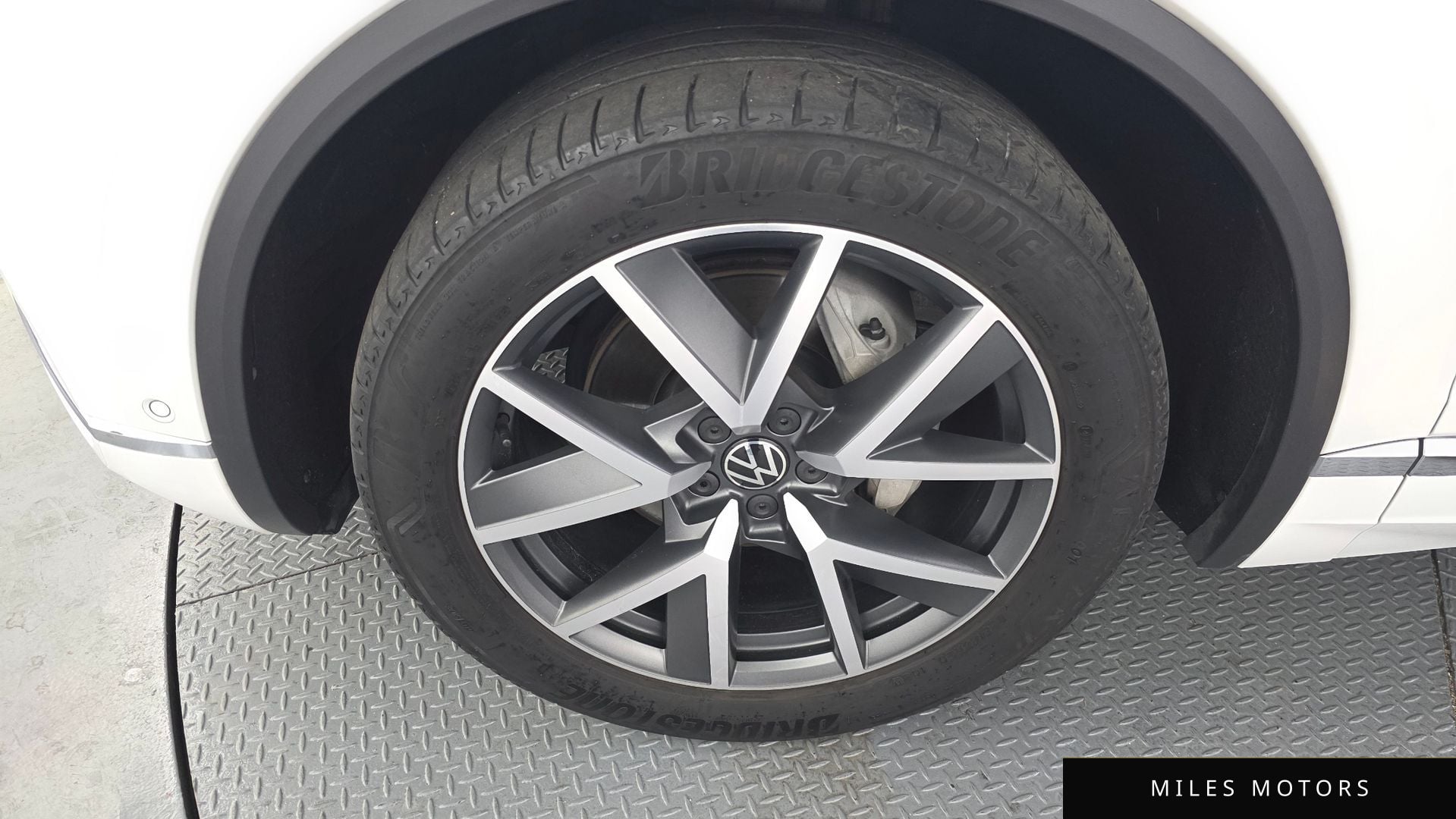 Volkswagen Touareg 2023 — миниатюра 5