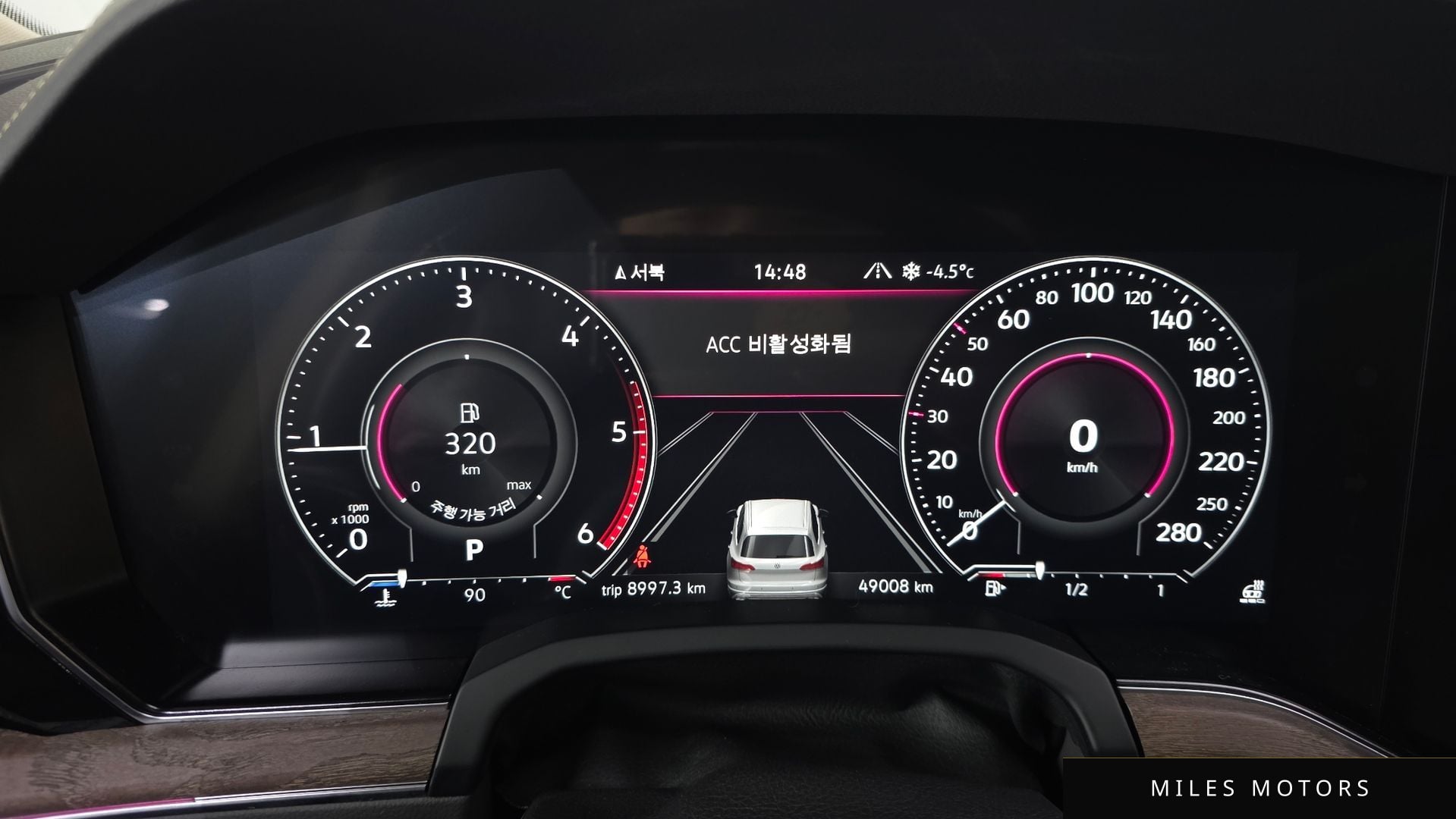 Volkswagen Touareg 2023 — миниатюра 8