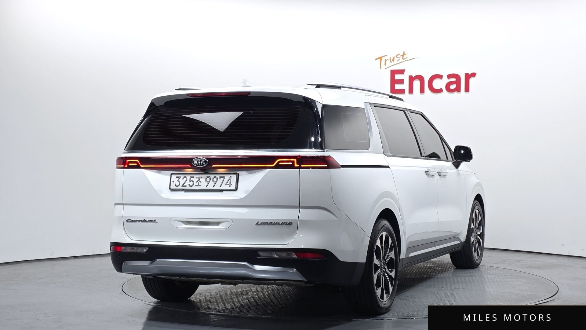 Kia Carnival 2021 — миниатюра 2