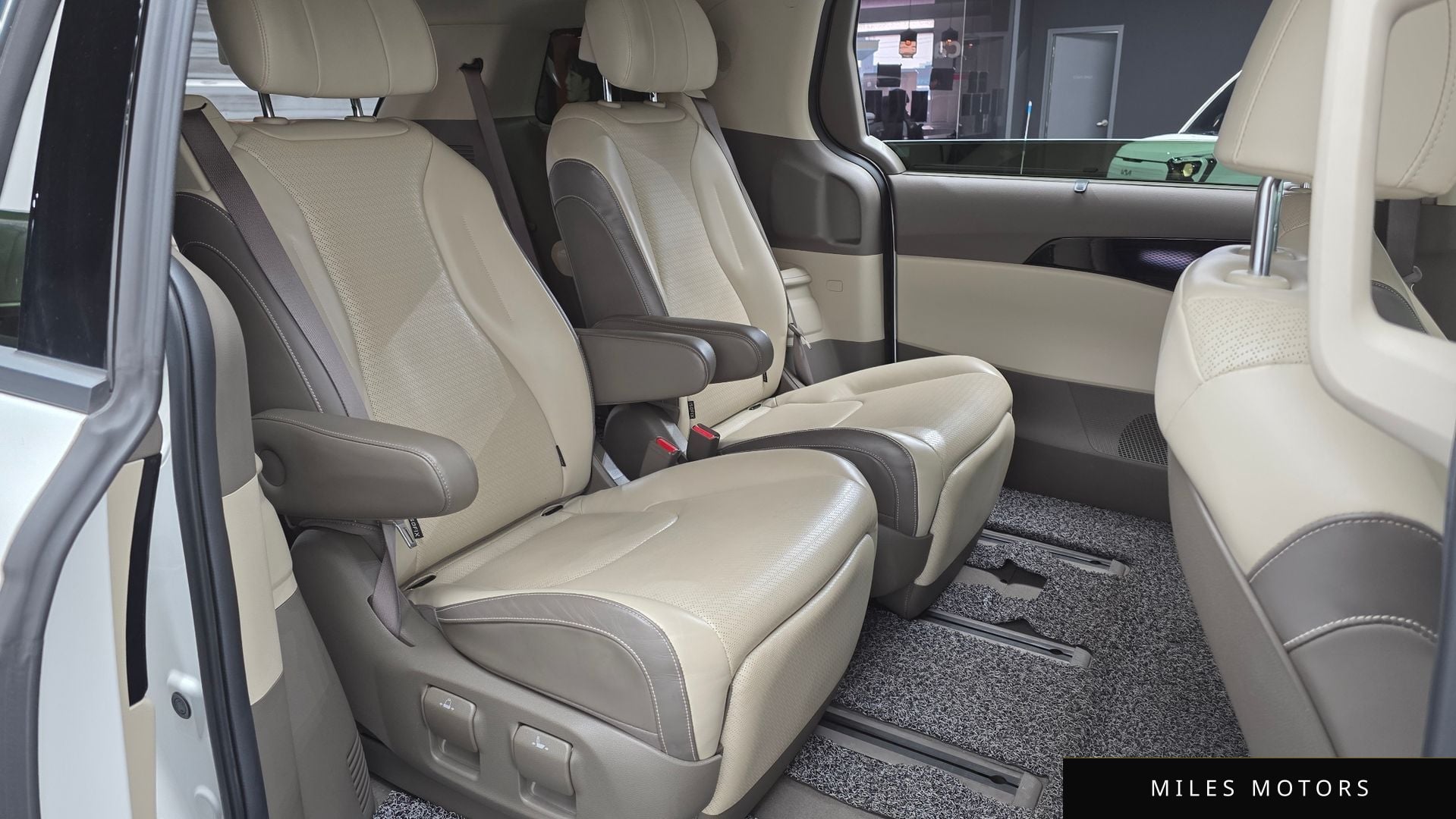 Kia Carnival 2021 — миниатюра 12