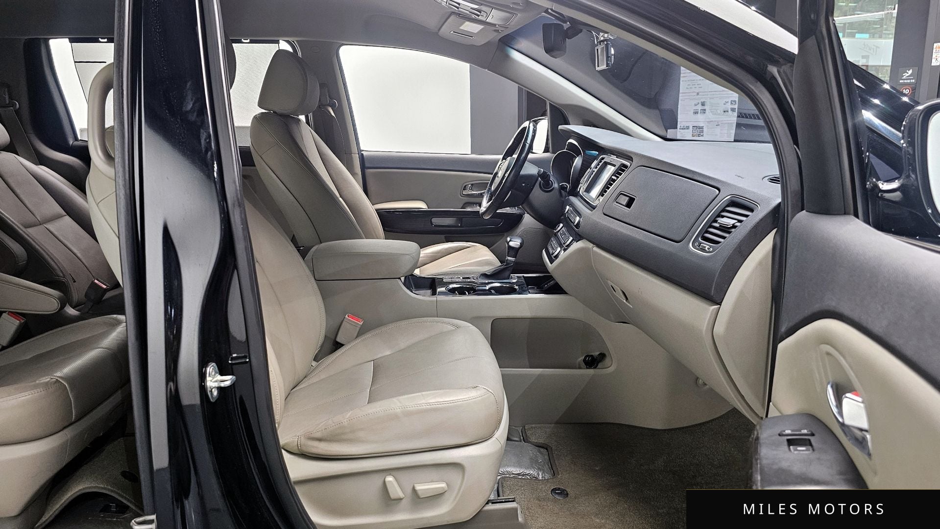 Kia Canival 2020 — миниатюра 10