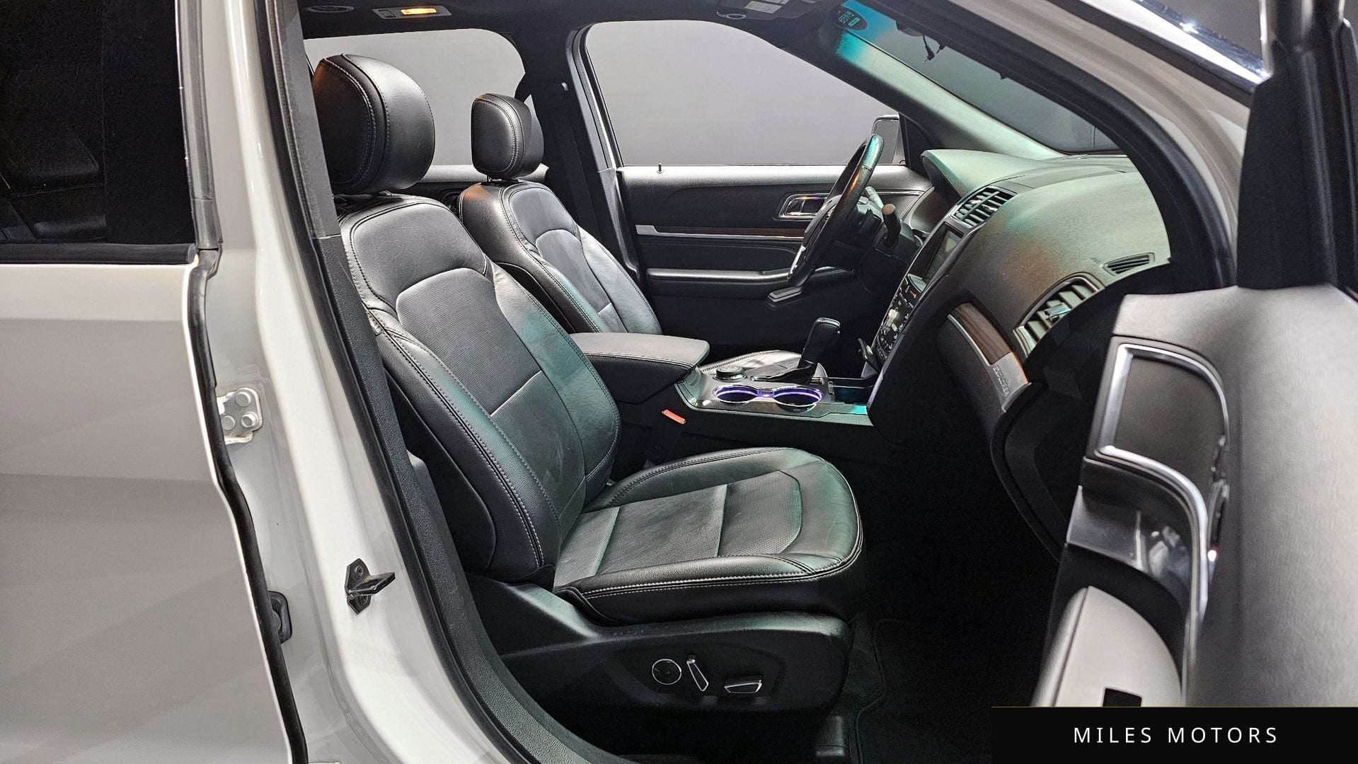Ford Explorer 2016 — миниатюра 11