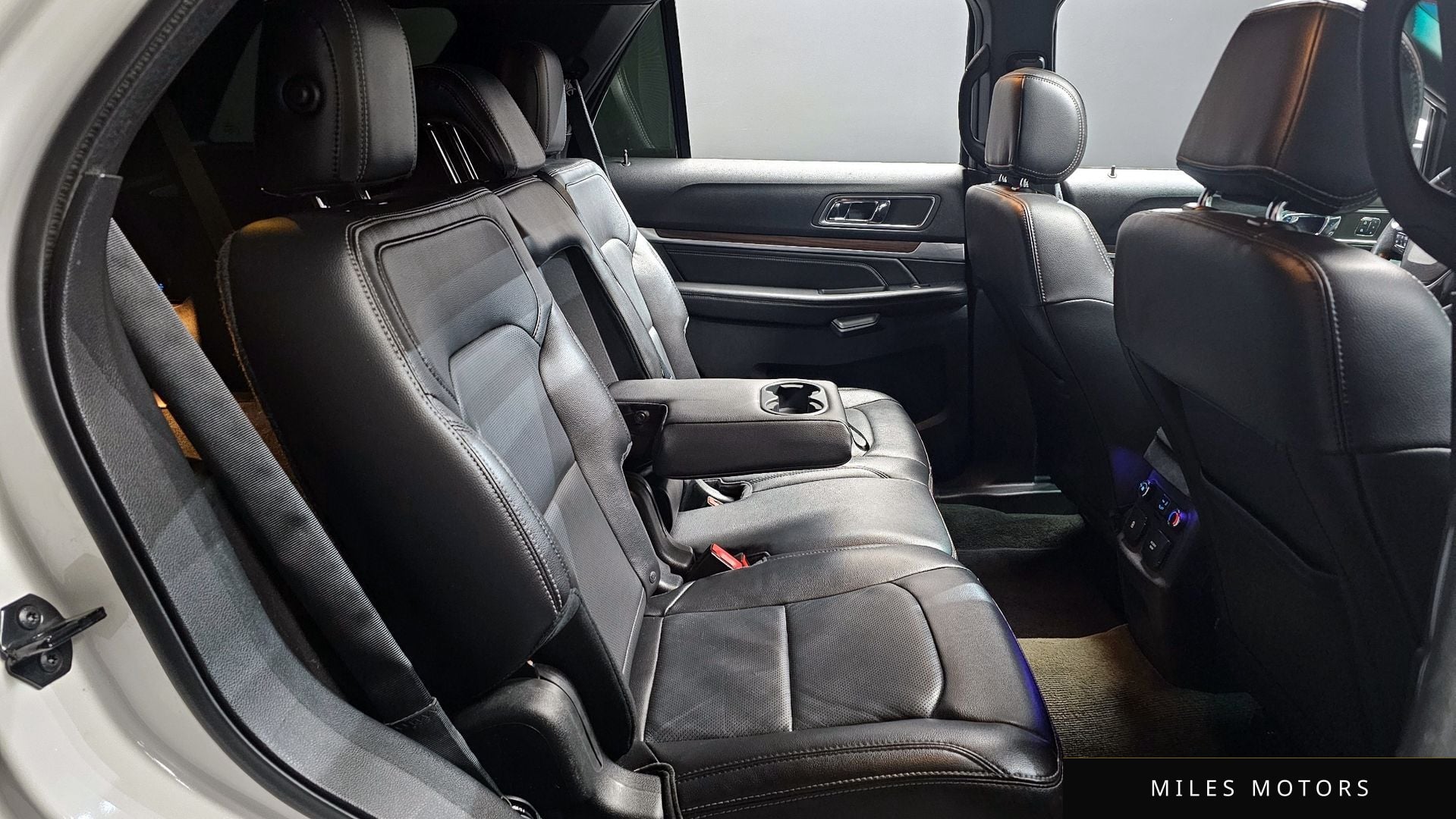 Ford Explorer 2016 — миниатюра 12