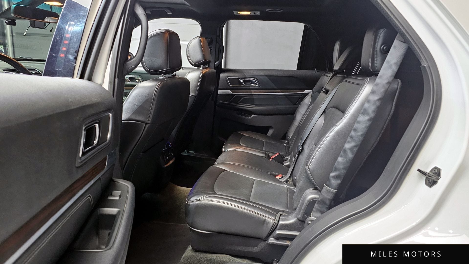 Ford Explorer 2016 — миниатюра 13