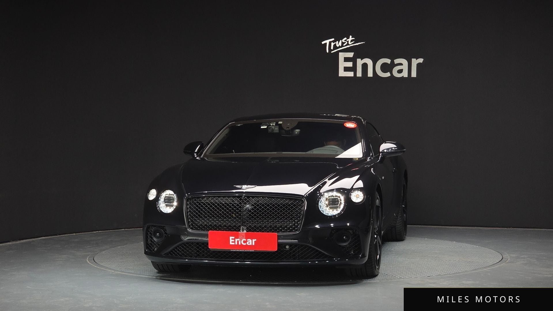 Bentley Continental GT 2023 — миниатюра 3
