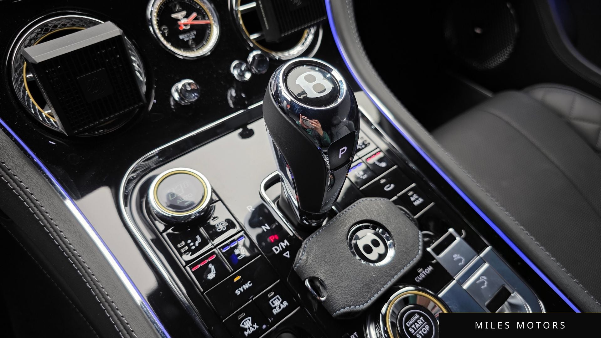 Bentley Continental GT 2023 — миниатюра 9