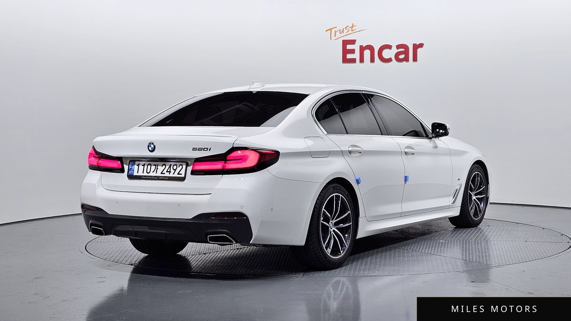 BMW 5시리즈 (G30) 2023 — миниатюра 2