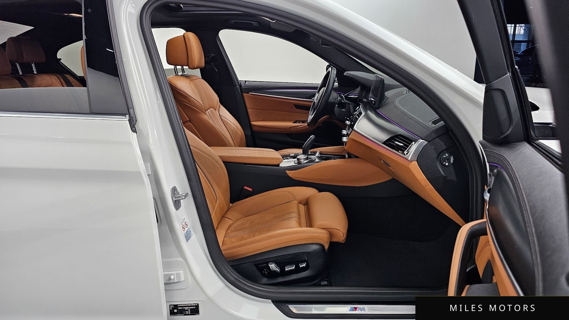 BMW 5시리즈 (G30) 2023 — миниатюра 10