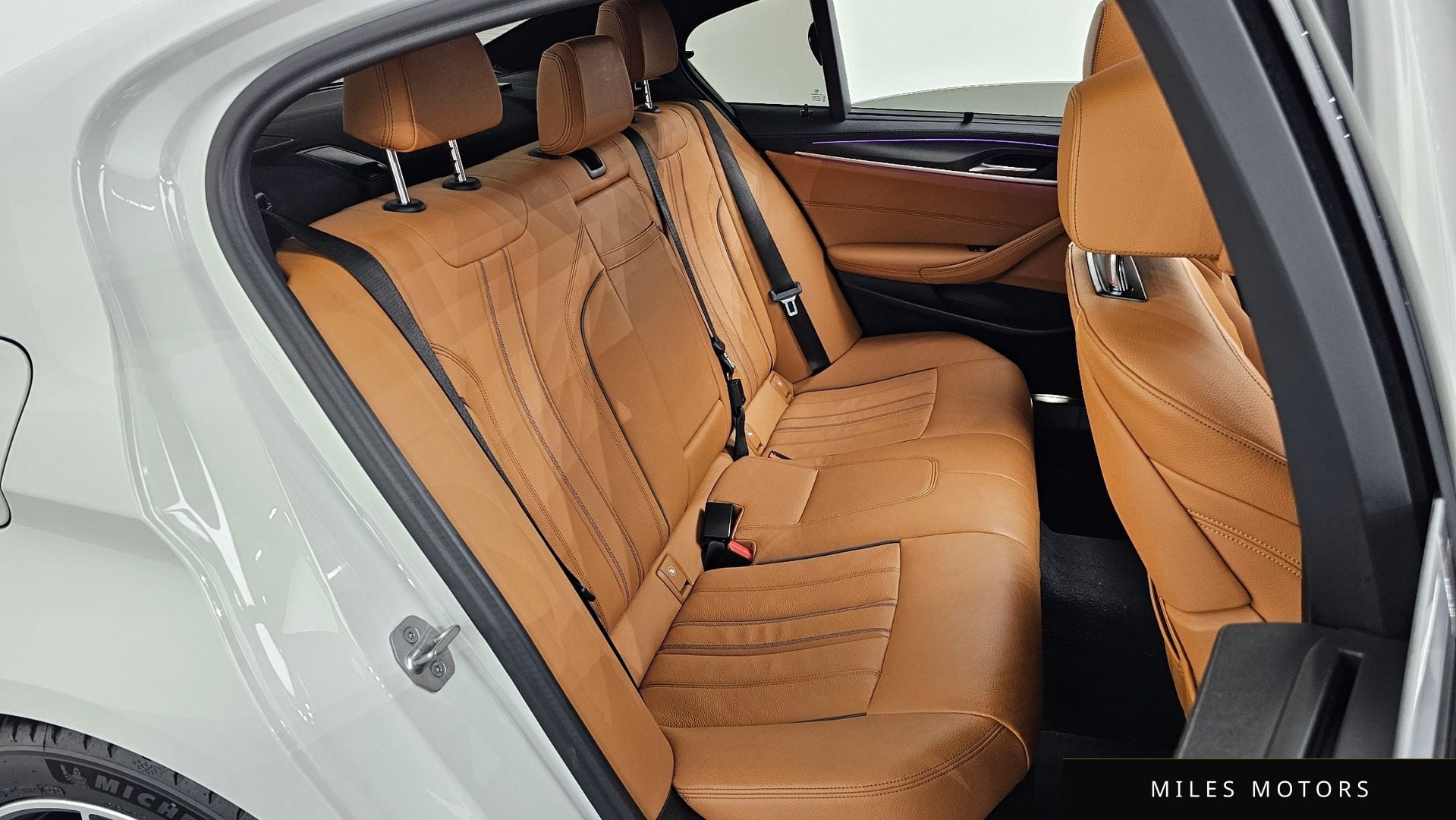 BMW 5시리즈 (G30) 2023 — миниатюра 12