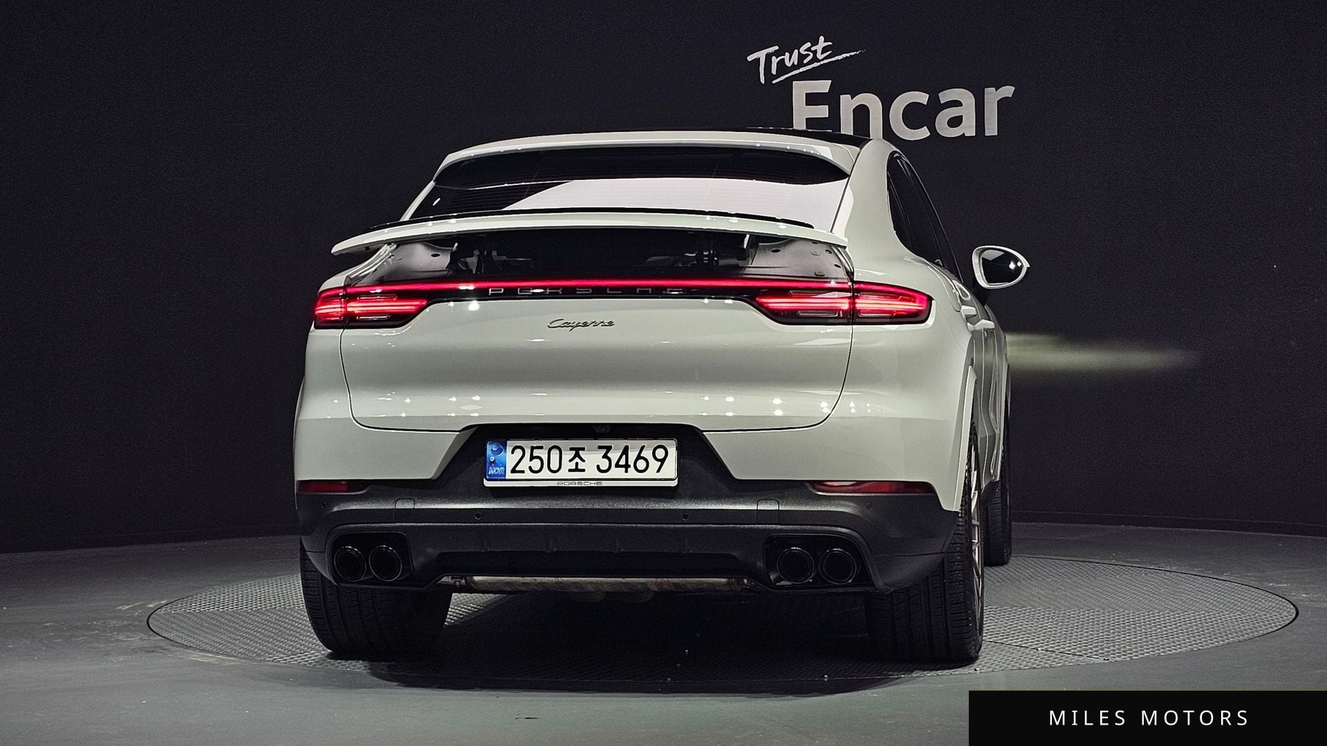 Porsche Cayenne 2022 — миниатюра 4