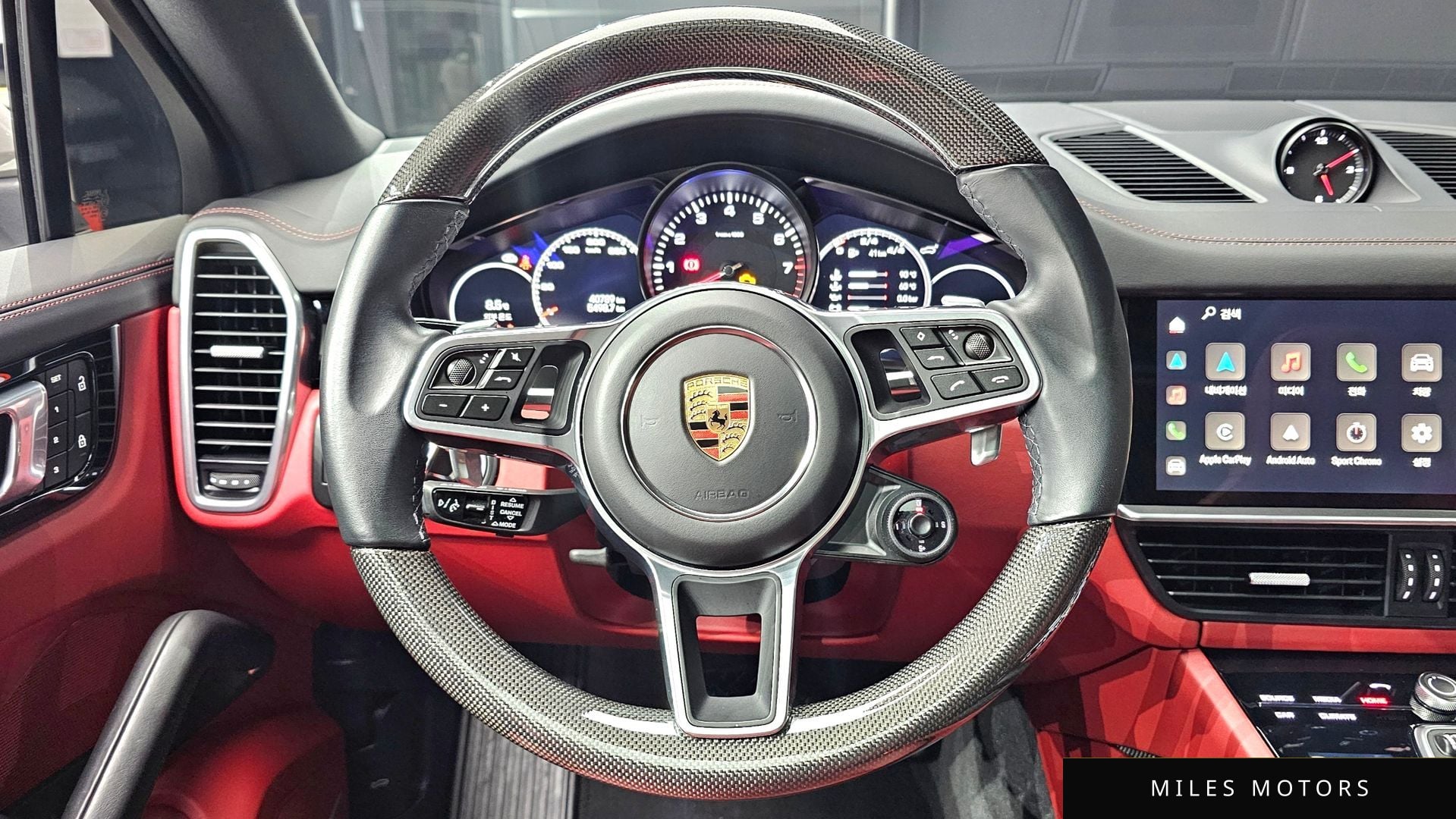 Porsche Cayenne 2022 — миниатюра 5