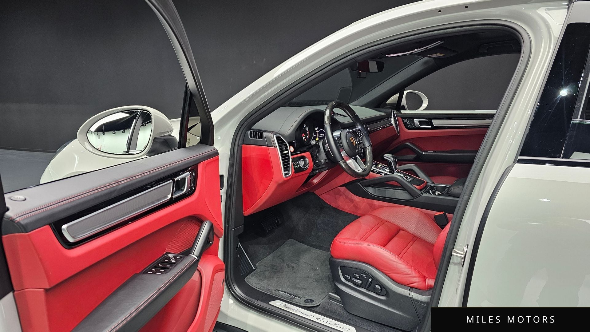 Porsche Cayenne 2022 — миниатюра 9