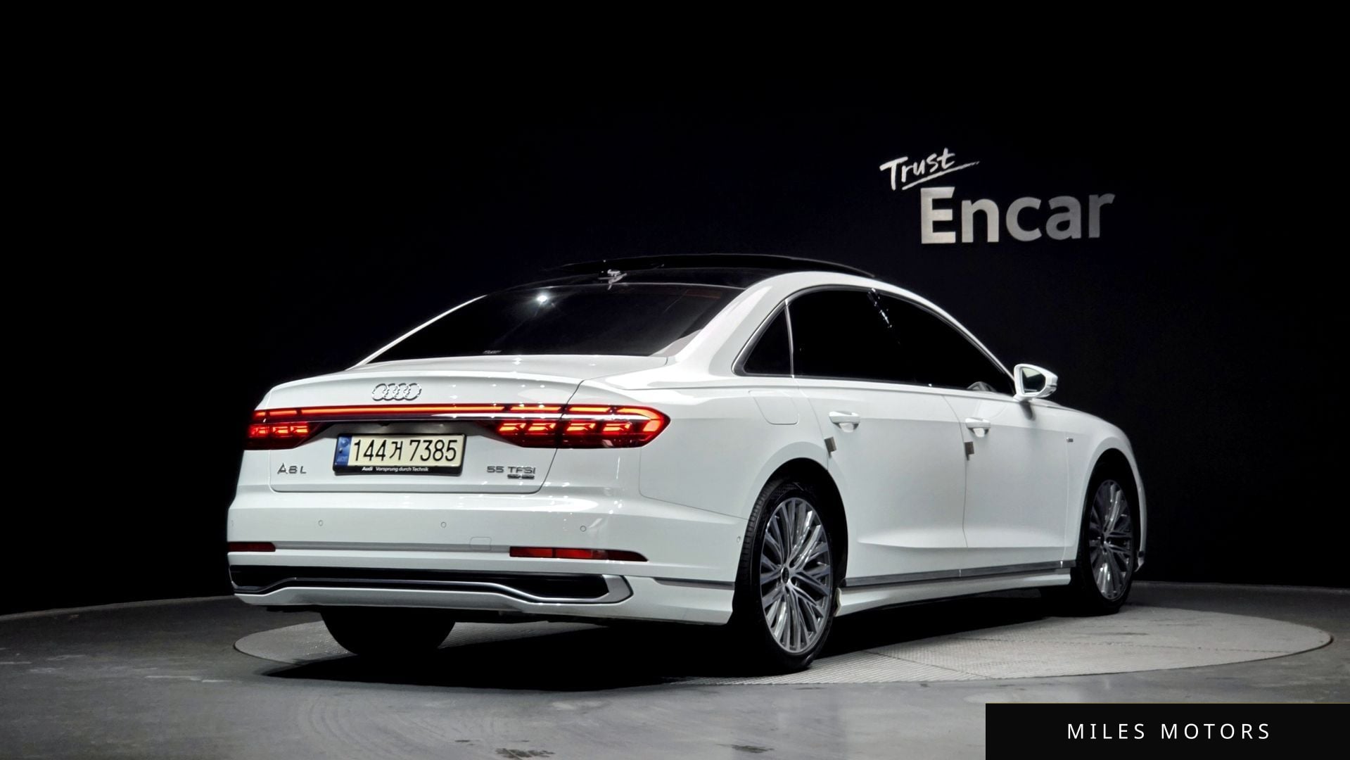 Audi A8 (D5) 2023 — миниатюра 2