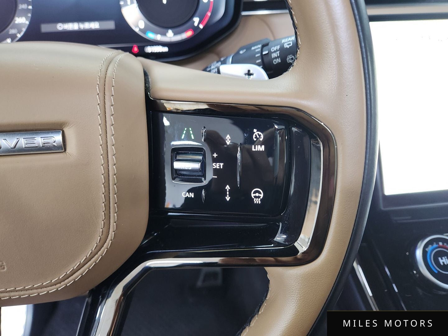 Land Rover Range Rover Sport 2023 — миниатюра 6