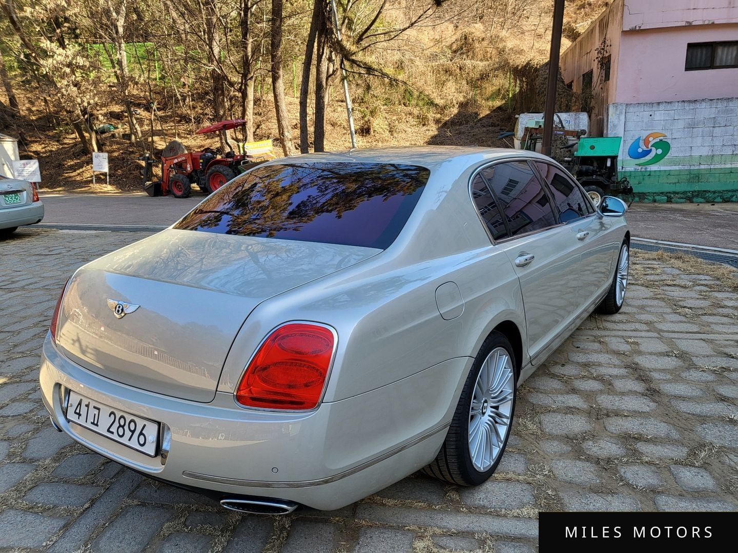 Bentley Flying Spur 2010 — миниатюра 2