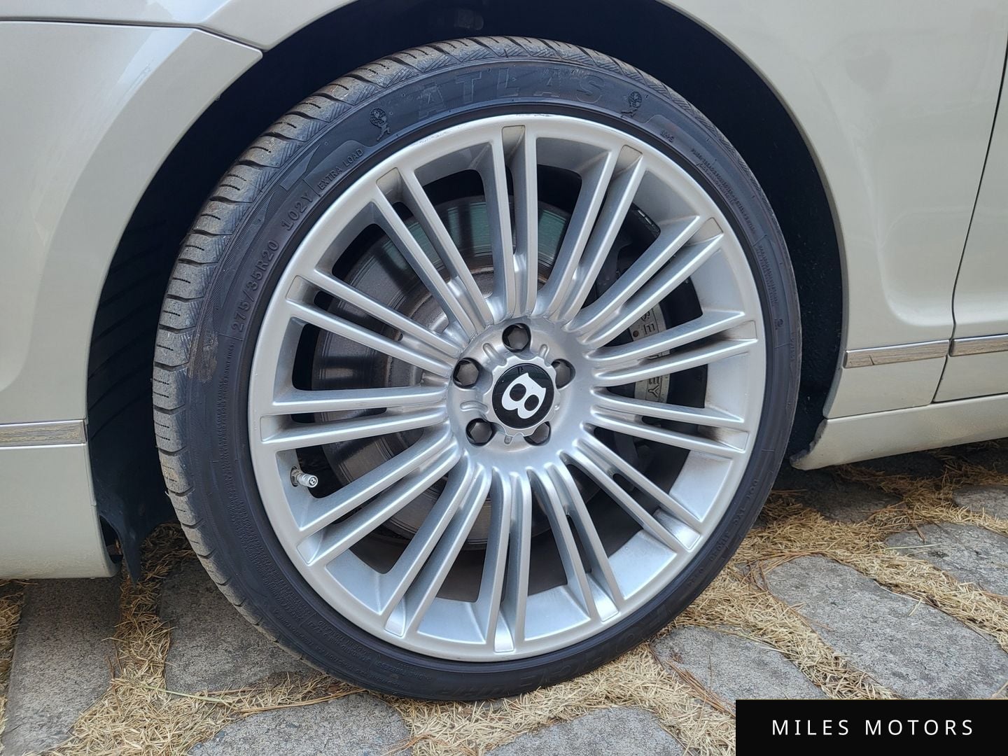 Bentley Flying Spur 2010 — миниатюра 5