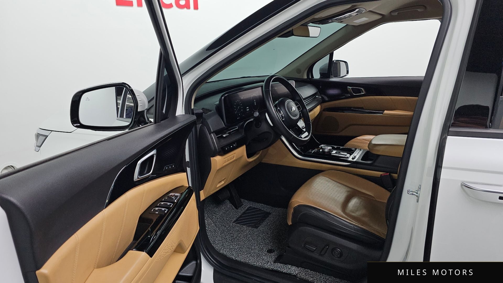 Kia Carnival 2021 — миниатюра 10