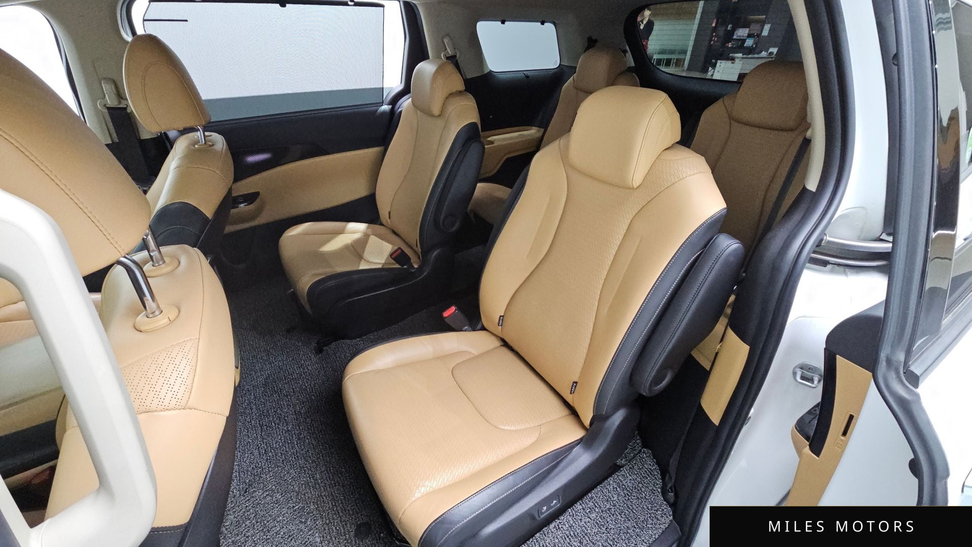 Kia Carnival 2021 — миниатюра 12